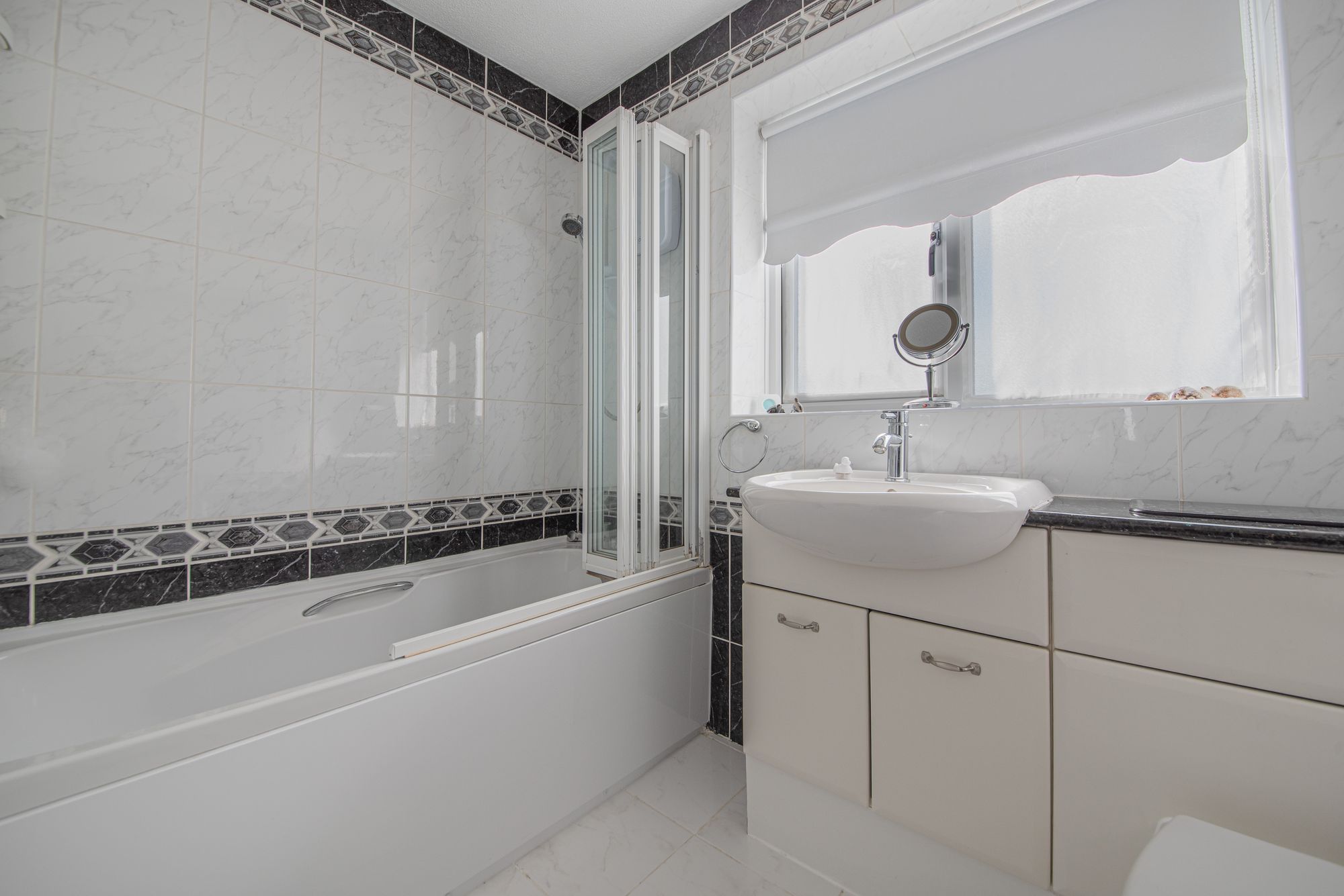 3 bed semi-detached house for sale in Stonebow Road, Pershore 12