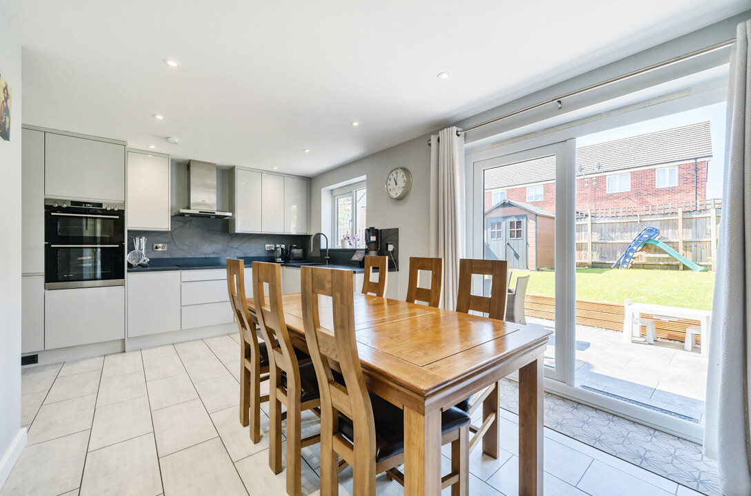 3 bed detached house for sale in Westcott Way, Pershore  - Property Image 5