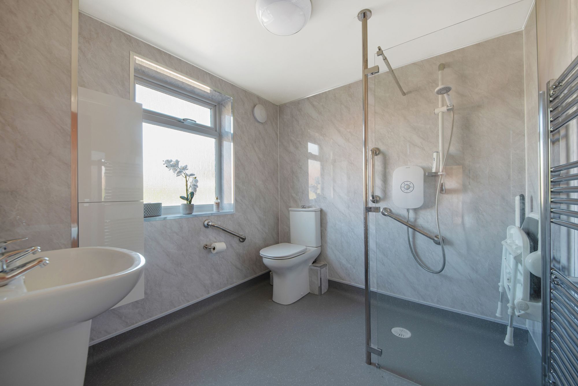 5 bed detached house for sale in Butt Furlong, Pershore 7