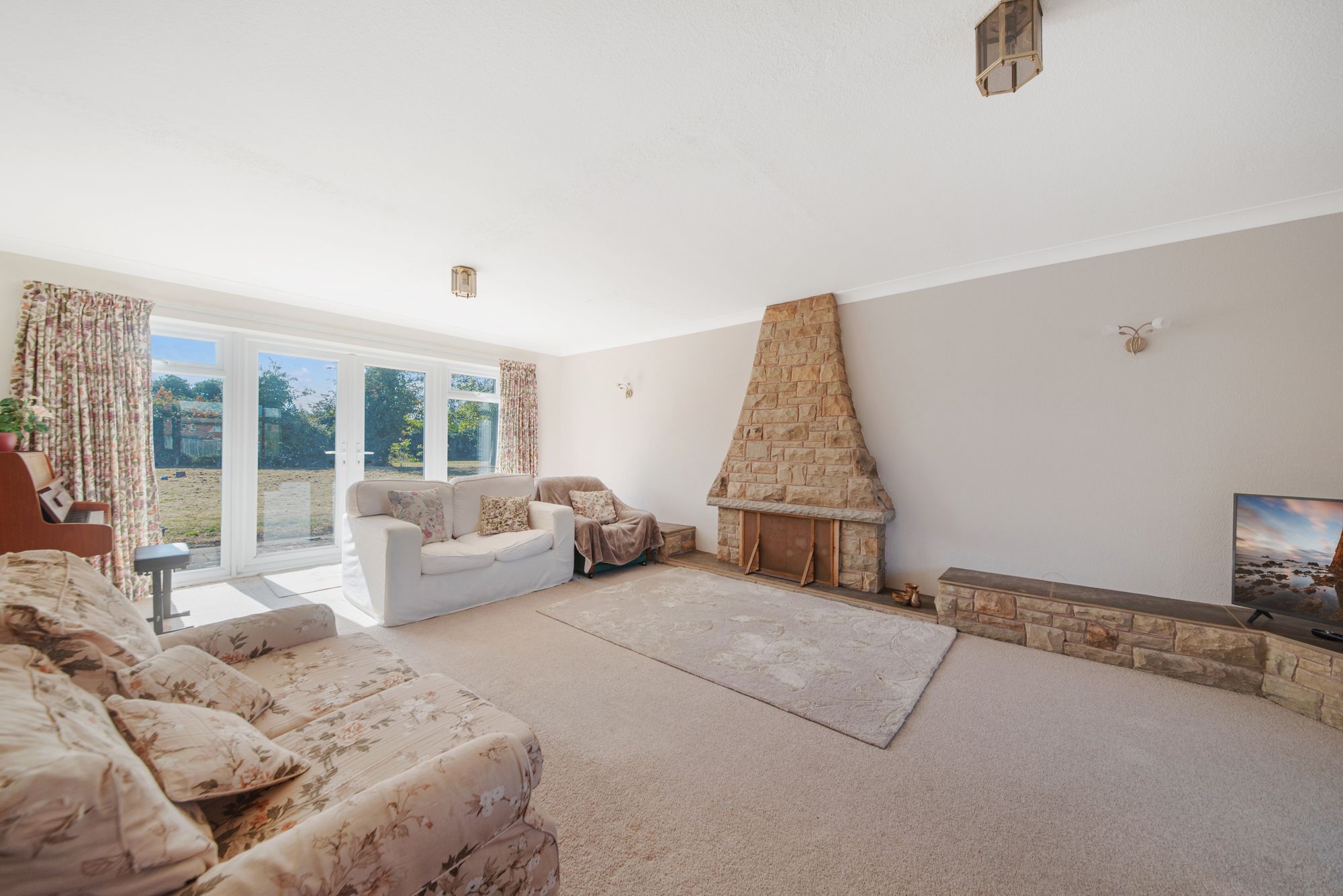 5 bed detached house for sale in Butt Furlong, Pershore 5