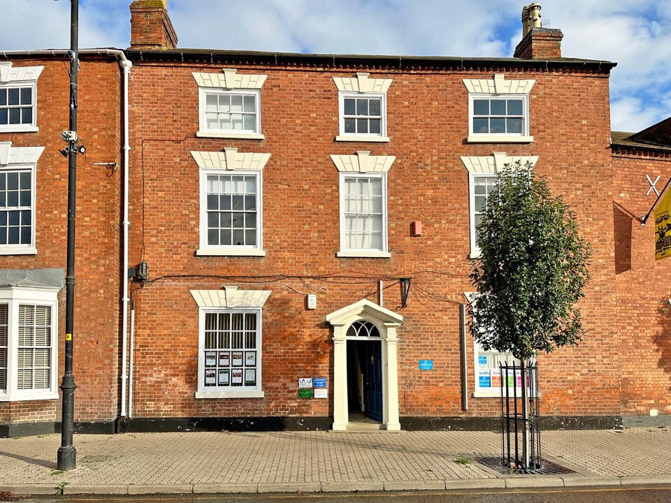 Office to rent in Broad Street, Pershore  - Property Image 1