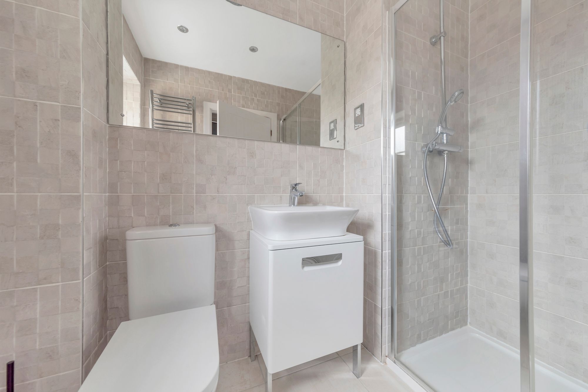 4 bed detached house for sale in Dowling Drive, Pershore 10