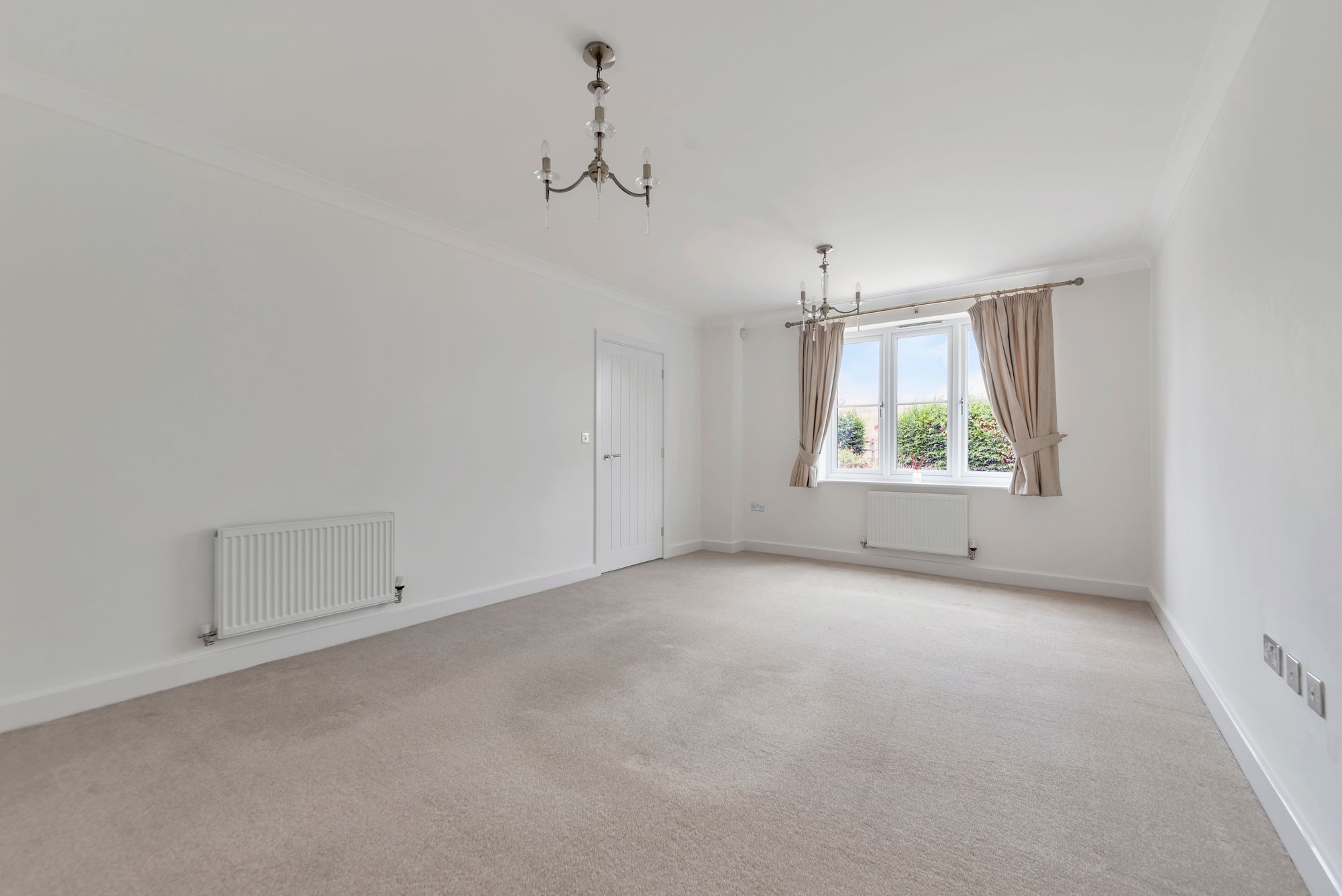 4 bed detached house for sale in Dowling Drive, Pershore 5