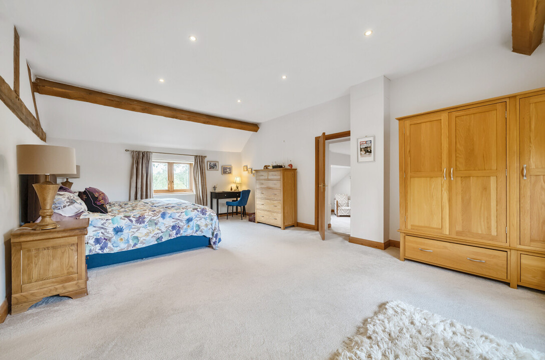 4 bed semi-detached house for sale in Pensham Fields, Pershore  - Property Image 9