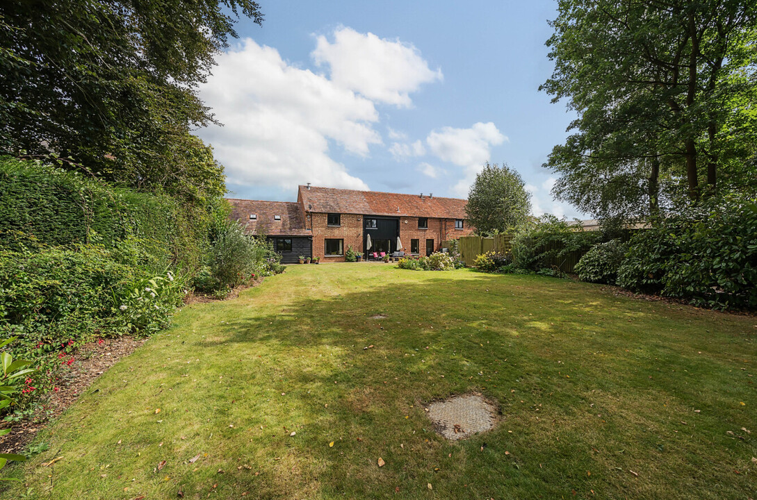 4 bed semi-detached house for sale in Pensham Fields, Pershore  - Property Image 19