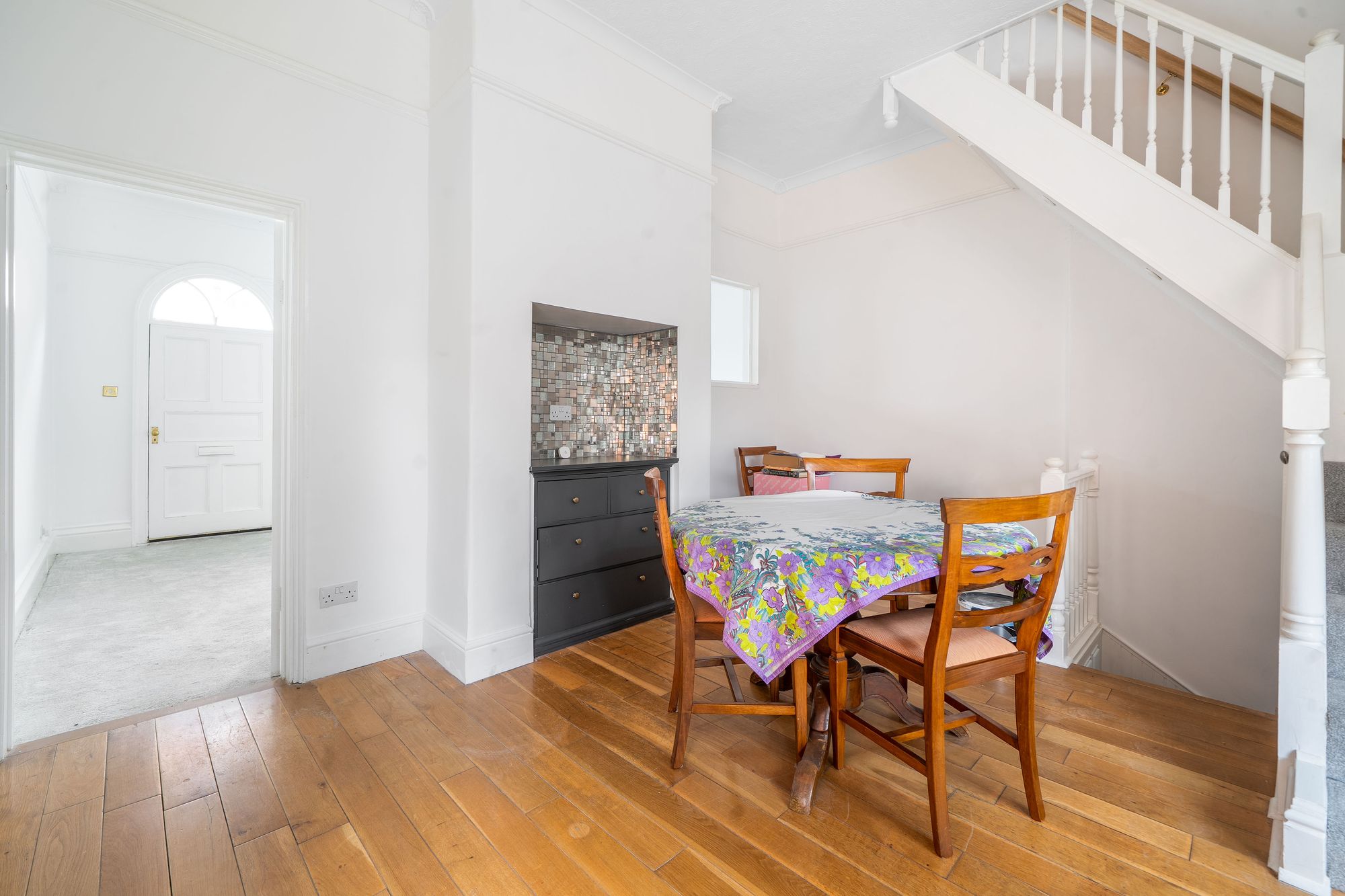 3 bed mid-terraced house for sale in Bridge Street, Pershore 4