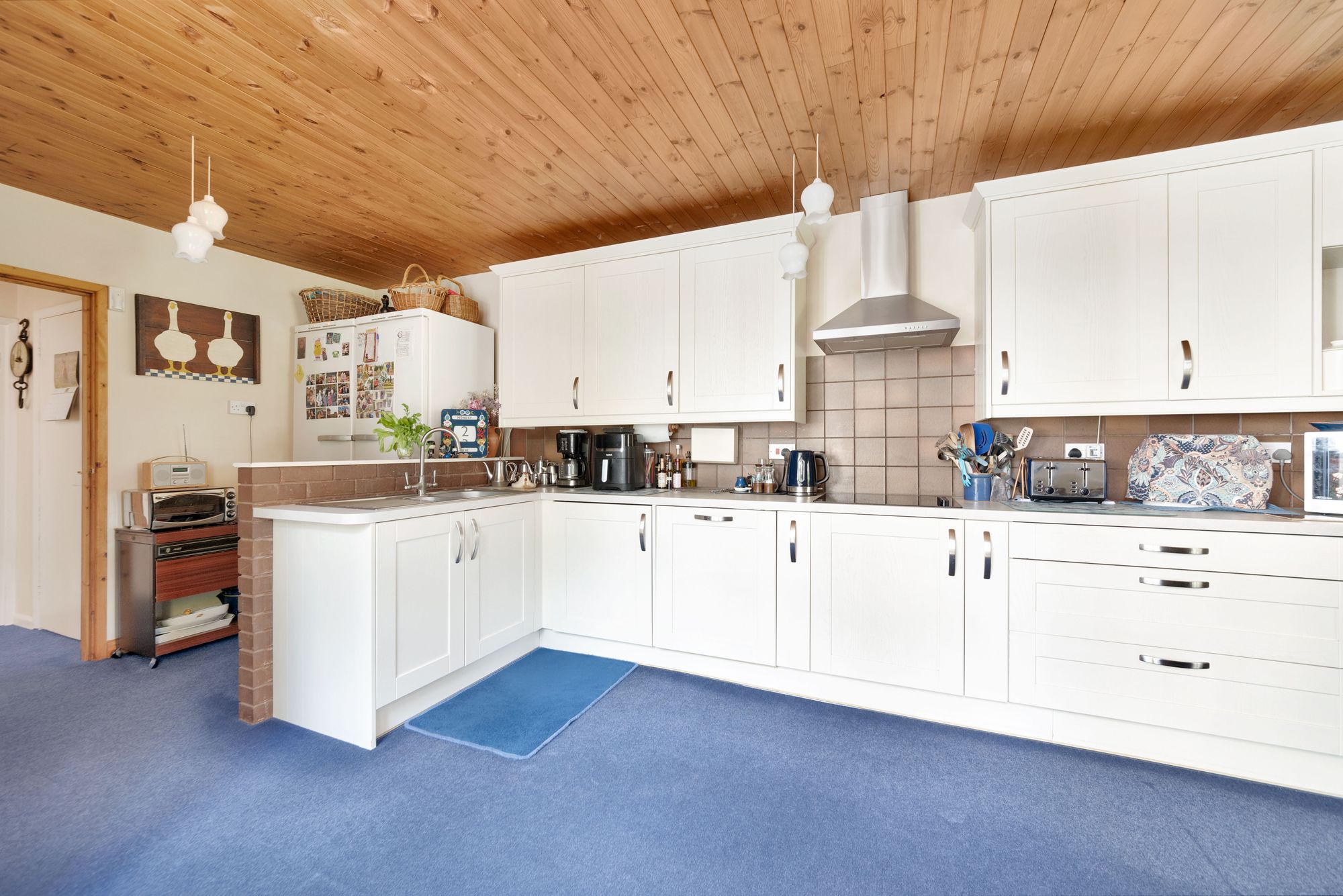 3 bed detached house for sale in Kington, Worcester  - Property Image 3