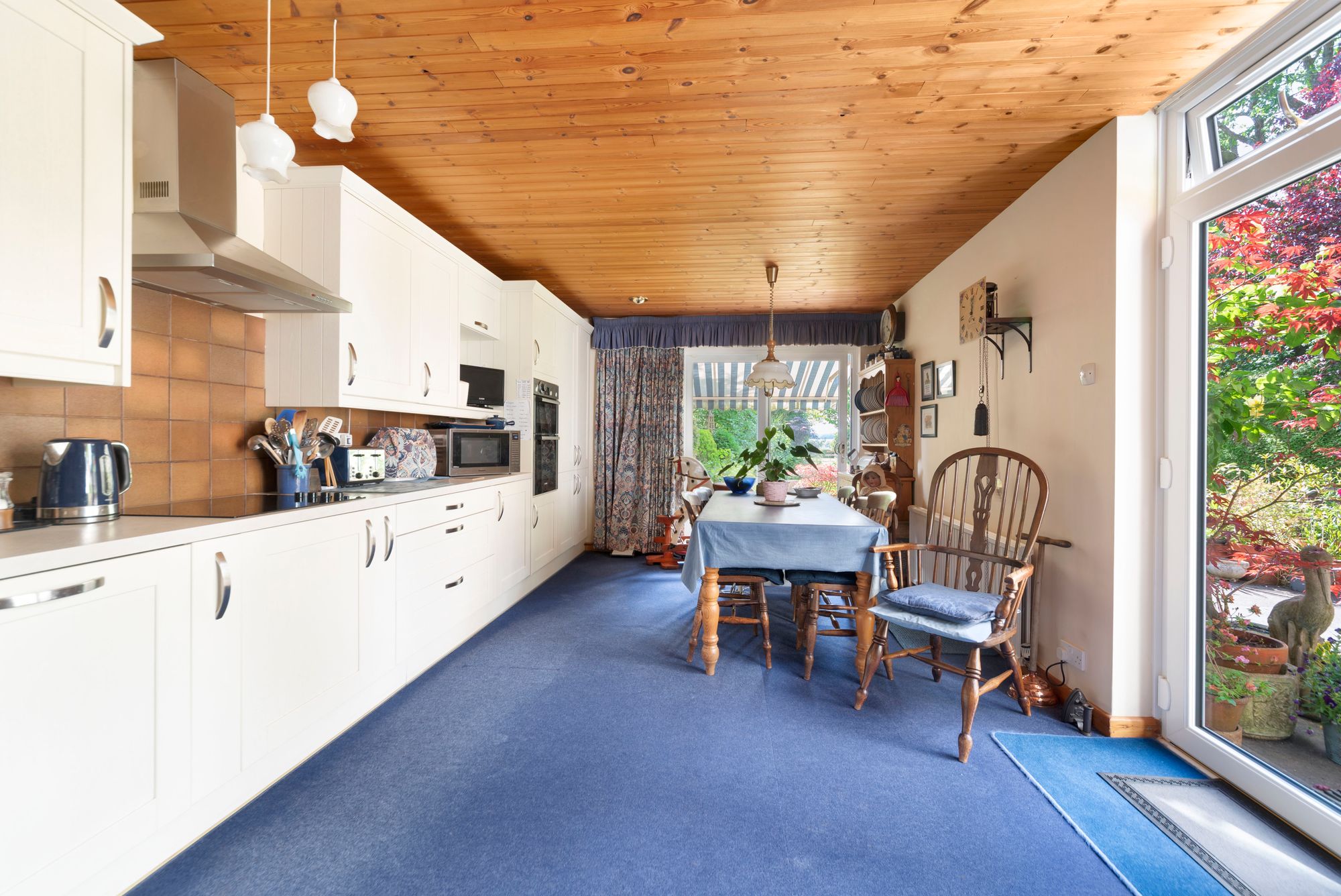 3 bed detached house for sale in Kington, Worcester 4