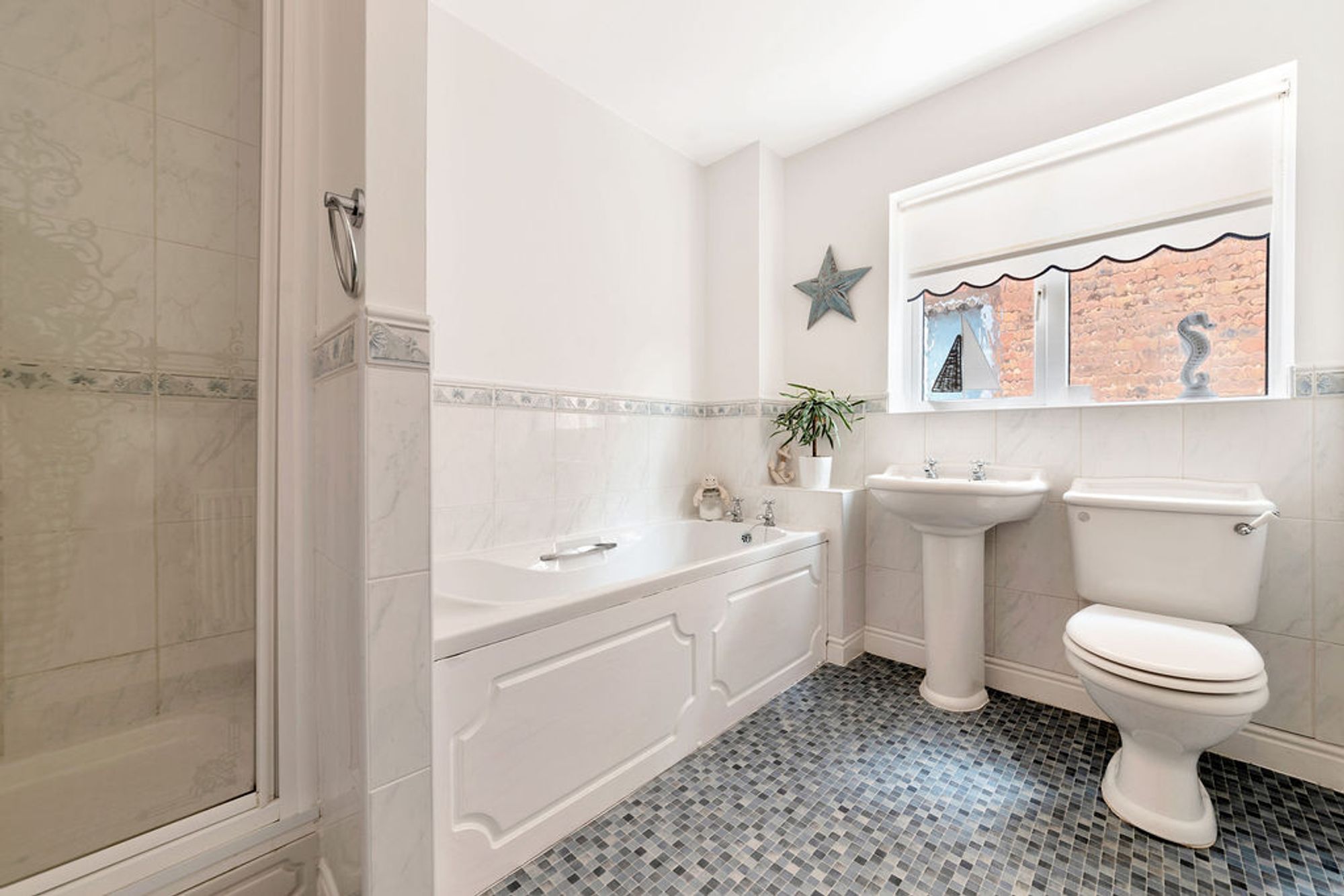 5 bed detached house for sale in Pear Tree Way, Droitwich 18