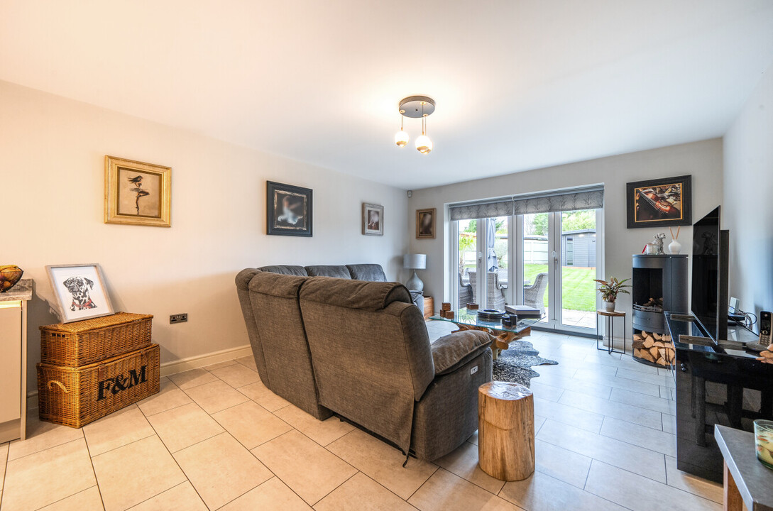 3 bed detached bungalow for sale in Upton Drive, Worcester  - Property Image 5