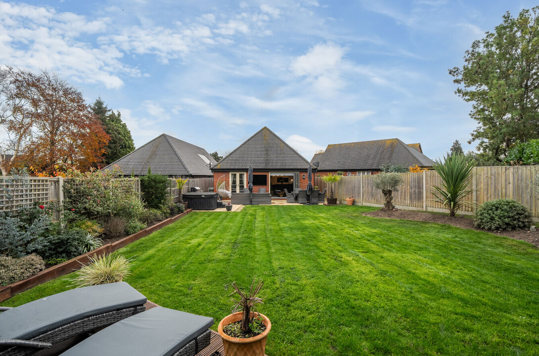 3 bed detached bungalow for sale in Upton Drive, Worcester  - Property Image 15