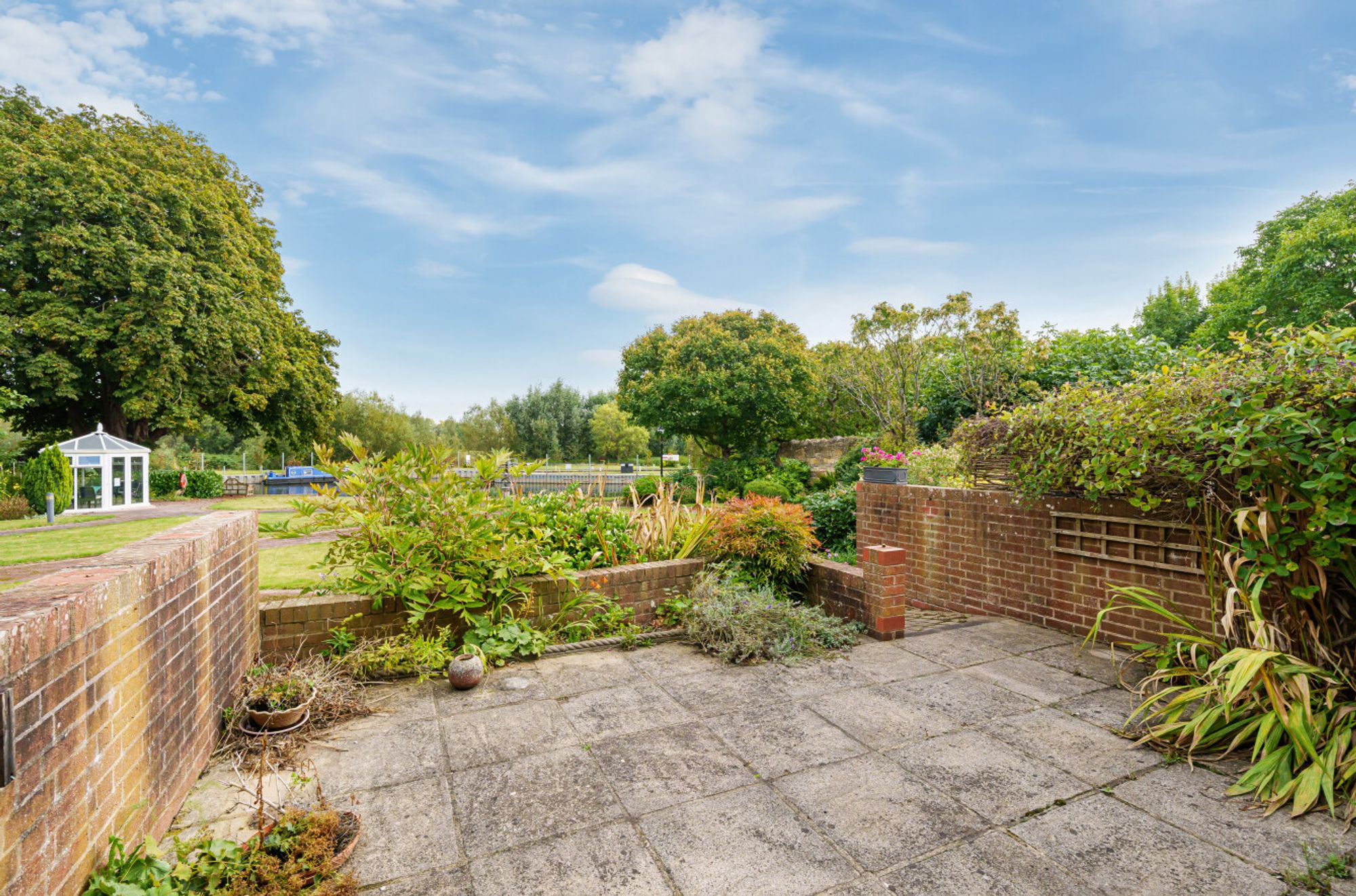 2 bed terraced house for sale in Weir Gardens, Pershore  - Property Image 17