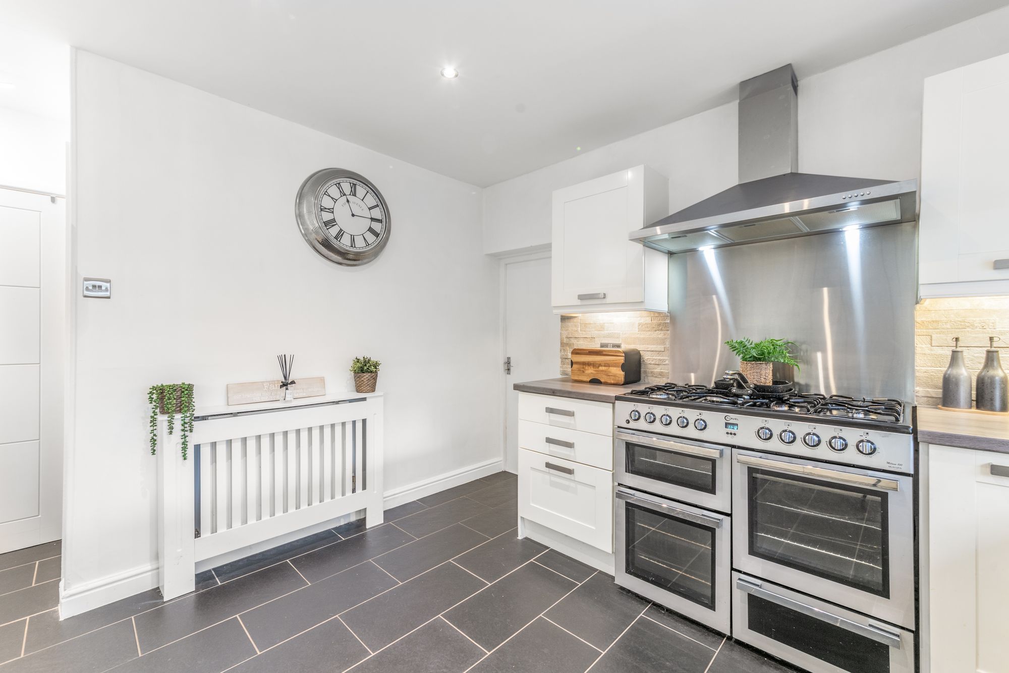 3 bed link detached house for sale in Keepers Close, Pershore  - Property Image 5