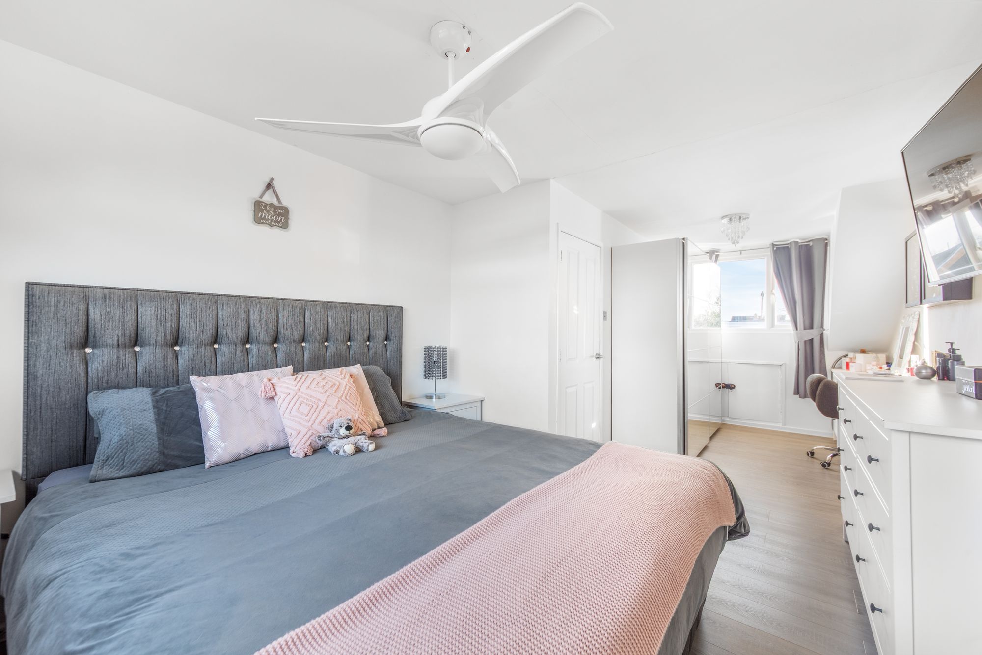 3 bed link detached house for sale in Keepers Close, Pershore 19