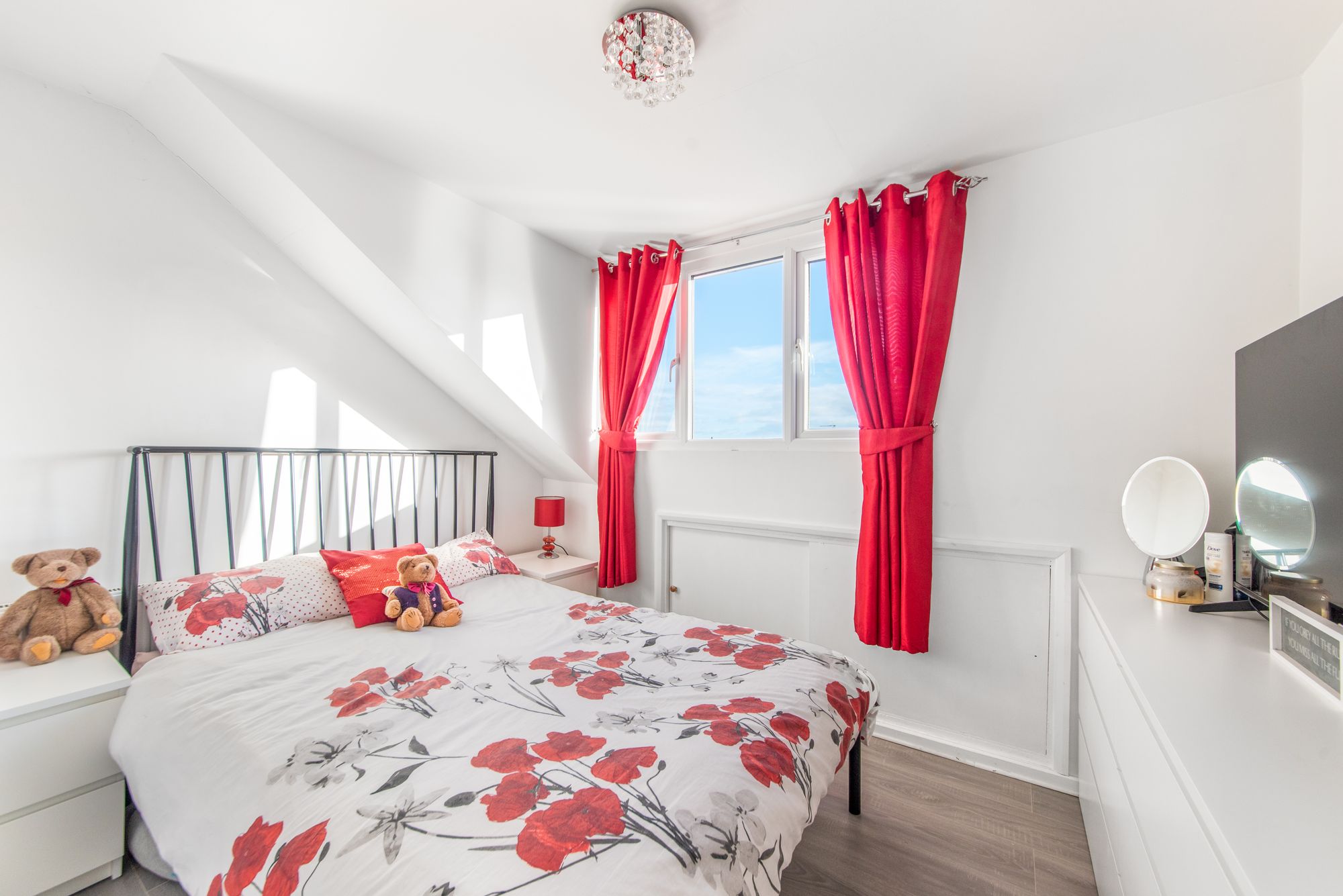 3 bed link detached house for sale in Keepers Close, Pershore 23