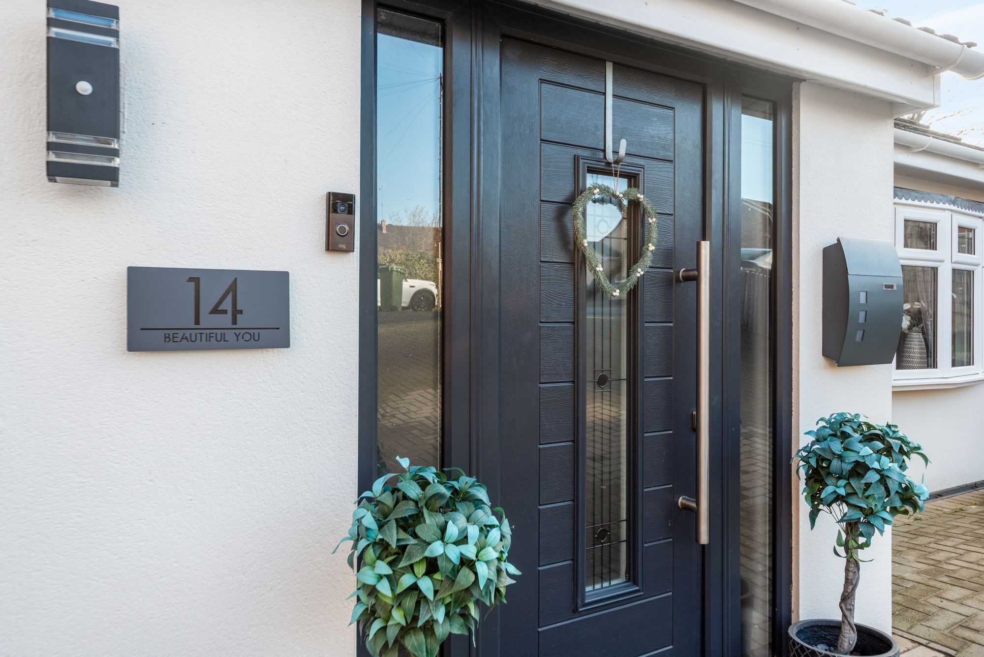 3 bed link detached house for sale in Keepers Close, Pershore  - Property Image 2