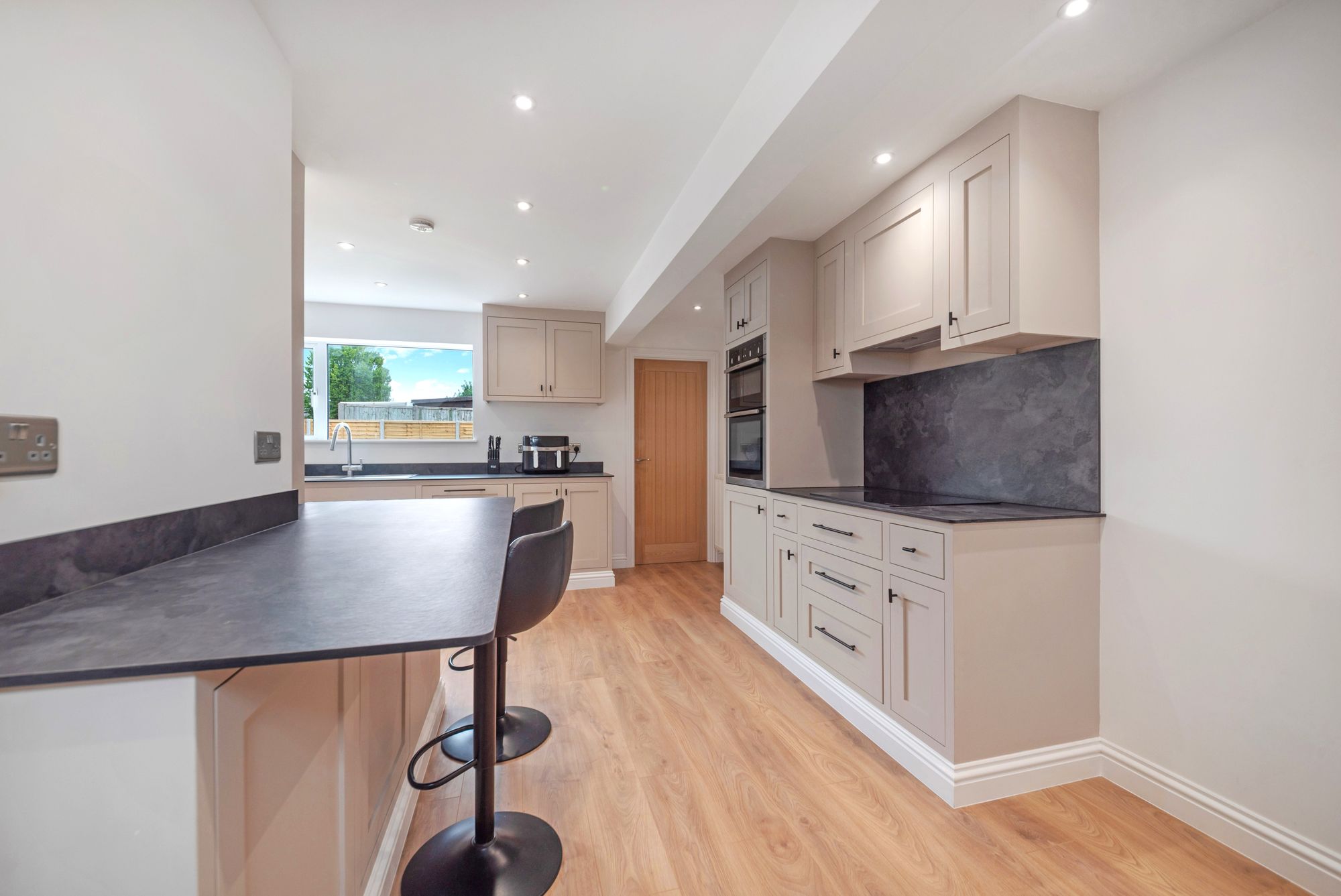 3 bed terraced house for sale in Orchard Grove, Worcester 3