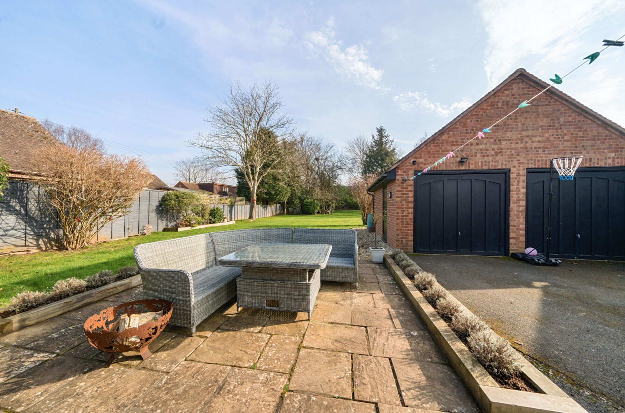 3 bed detached bungalow for sale in Field Barn Lane, Pershore 18