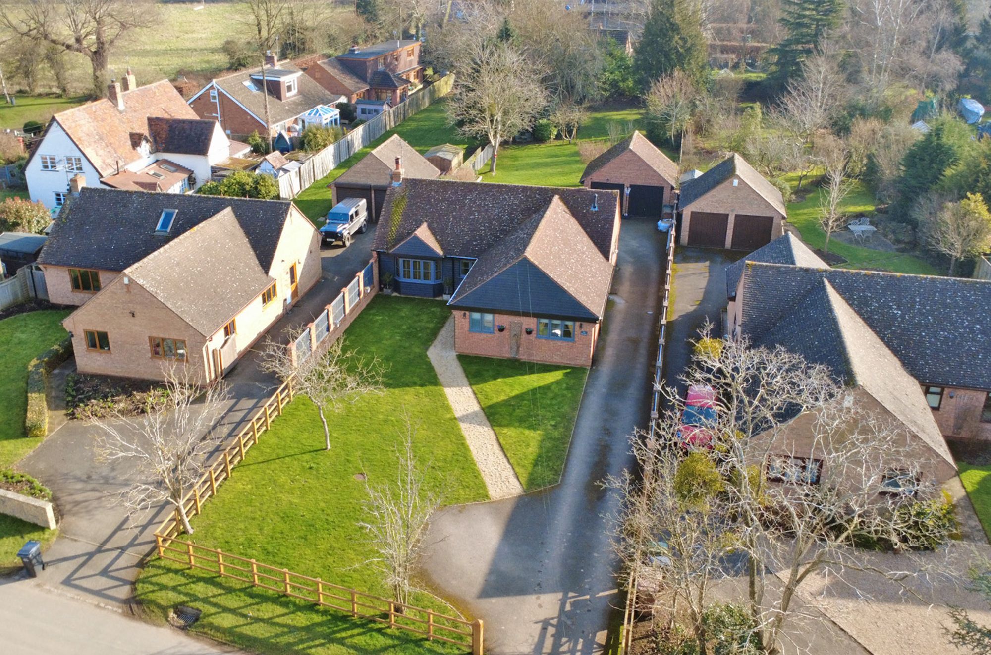 3 bed detached bungalow for sale in Field Barn Lane, Pershore  - Property Image 1