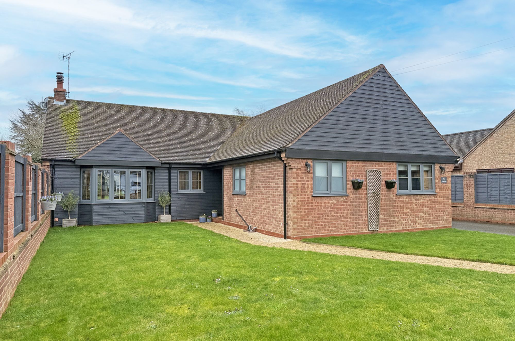 3 bed detached bungalow for sale in Field Barn Lane, Pershore, WR10