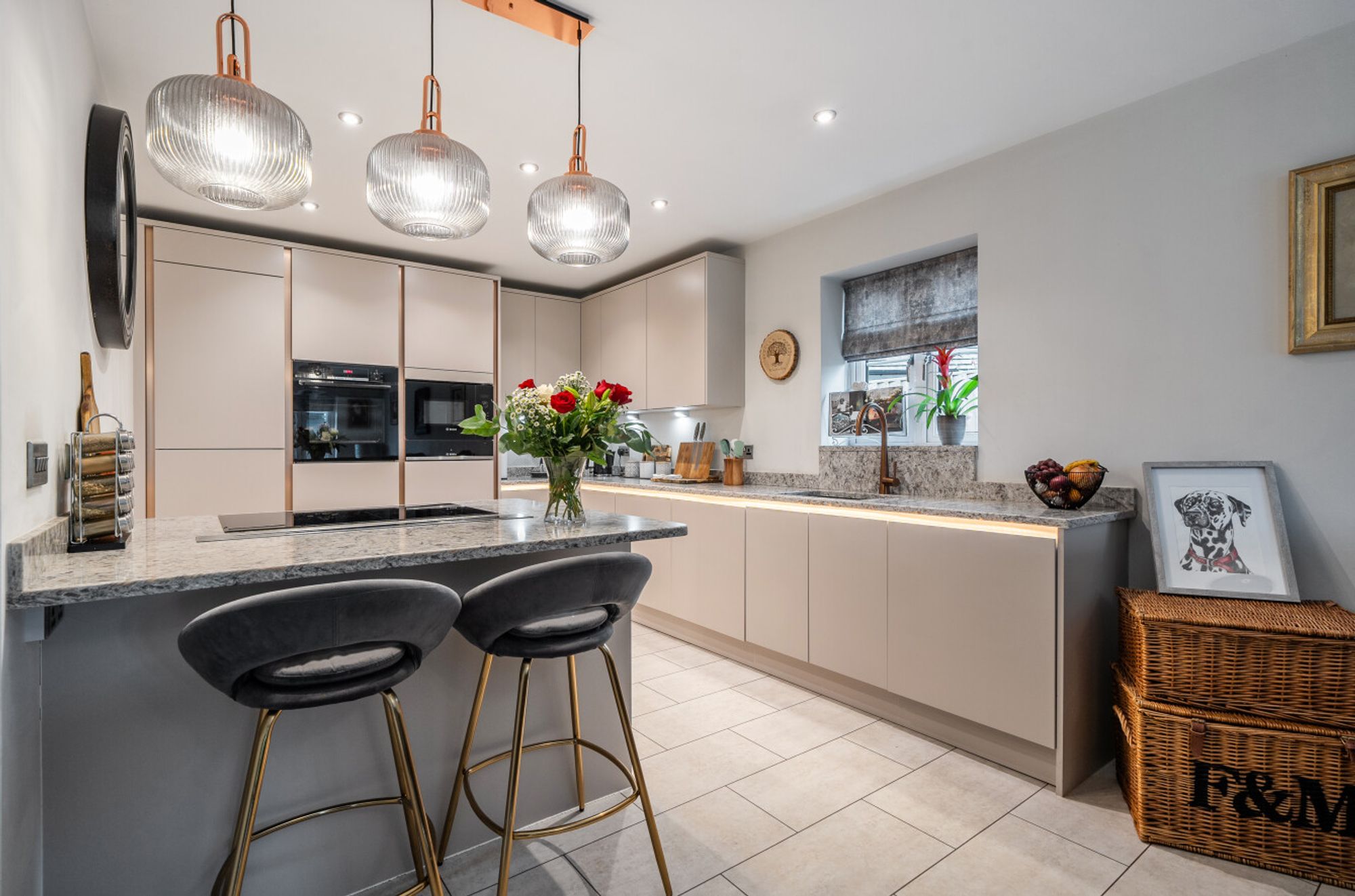 3 bed detached bungalow for sale in Upton Drive, Worcester  - Property Image 2