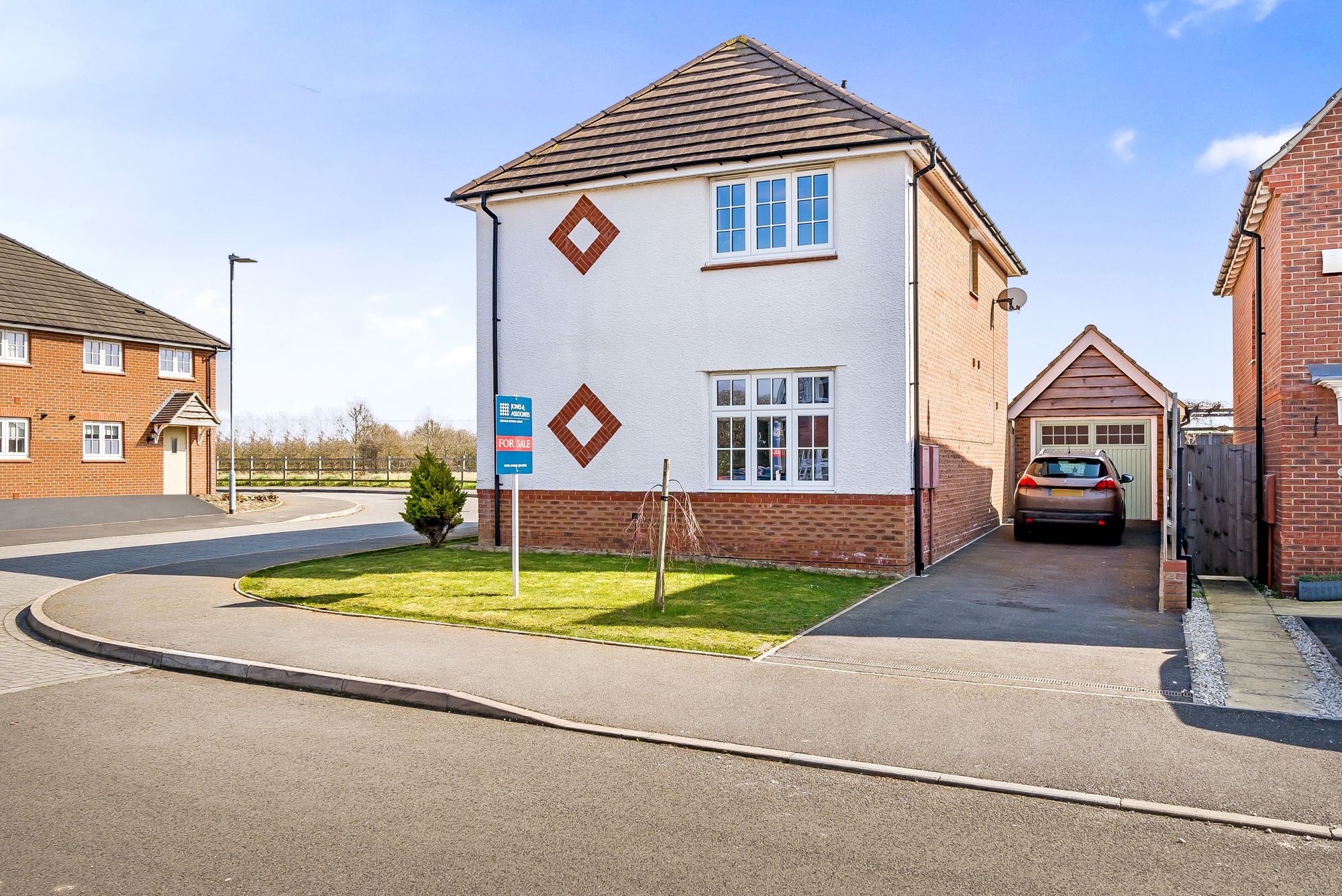 3 bed detached house for sale in Turnpike Drive, Evesham - Property Image 1