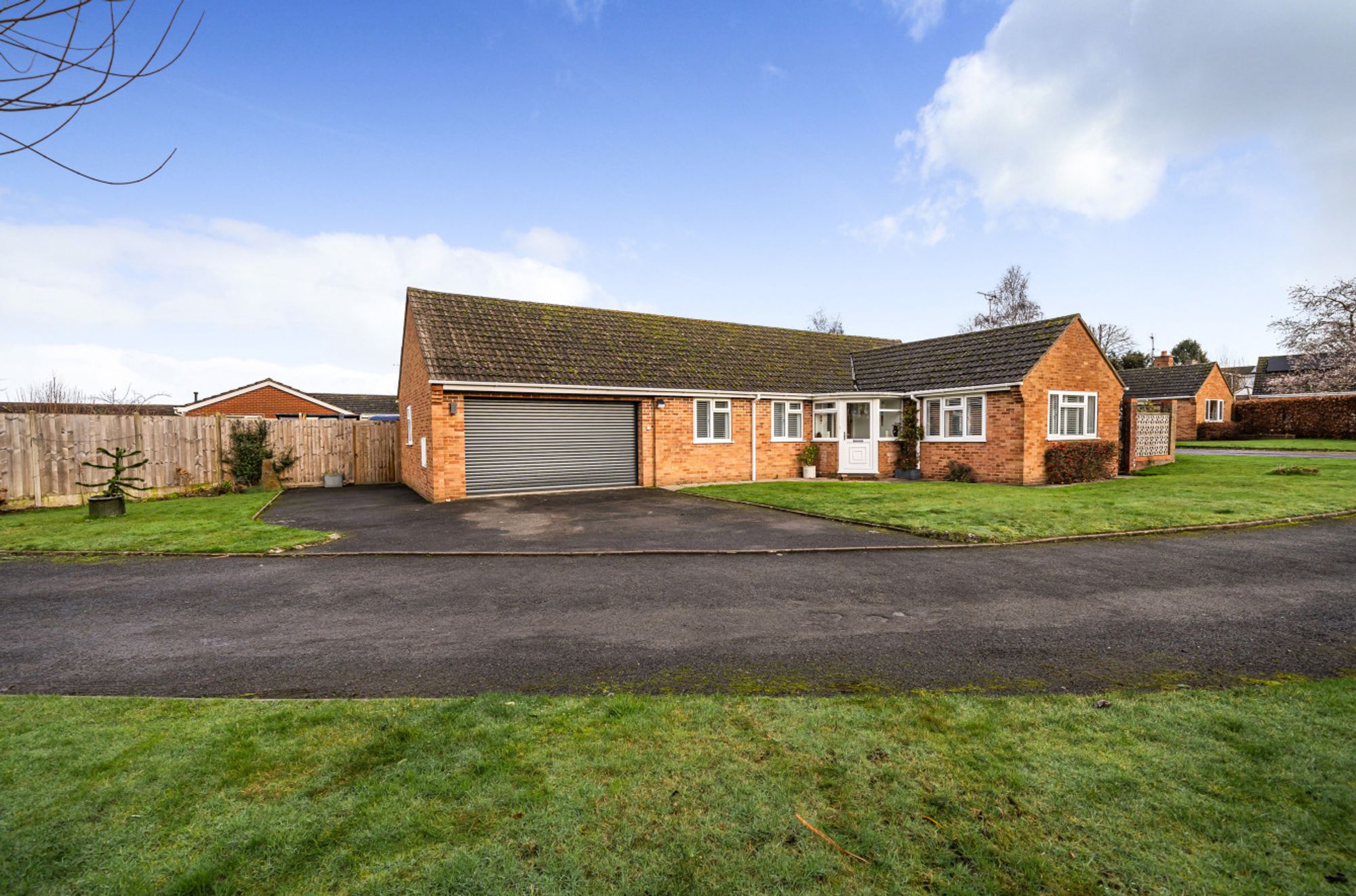 3 bed detached bungalow for sale in Jarvis Drive, Pershore  - Property Image 1