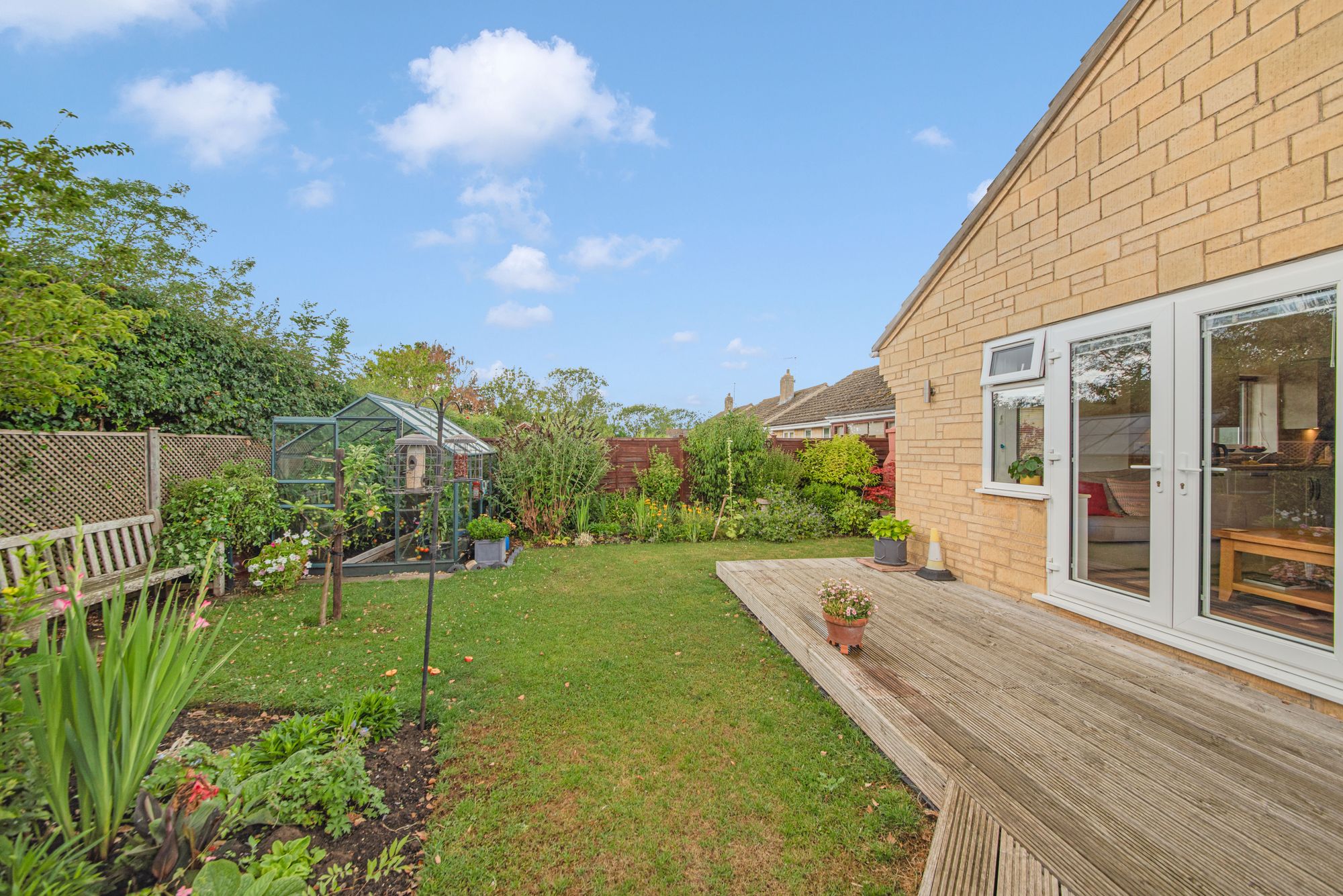 2 bed detached bungalow for sale in Orchard Drive, Pershore 17
