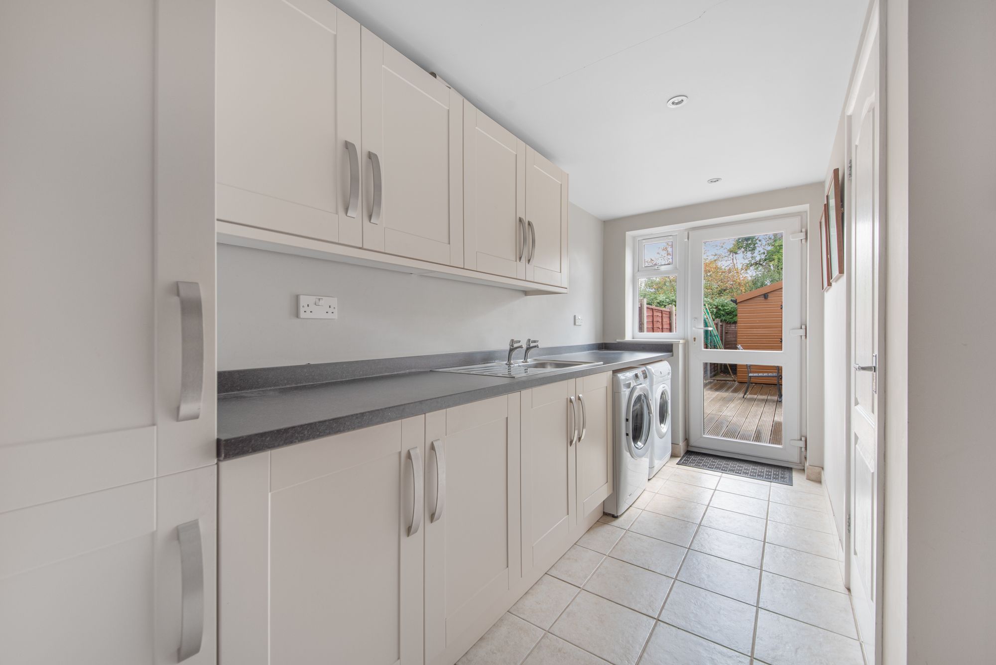 2 bed detached bungalow for sale in Orchard Drive, Pershore  - Property Image 7