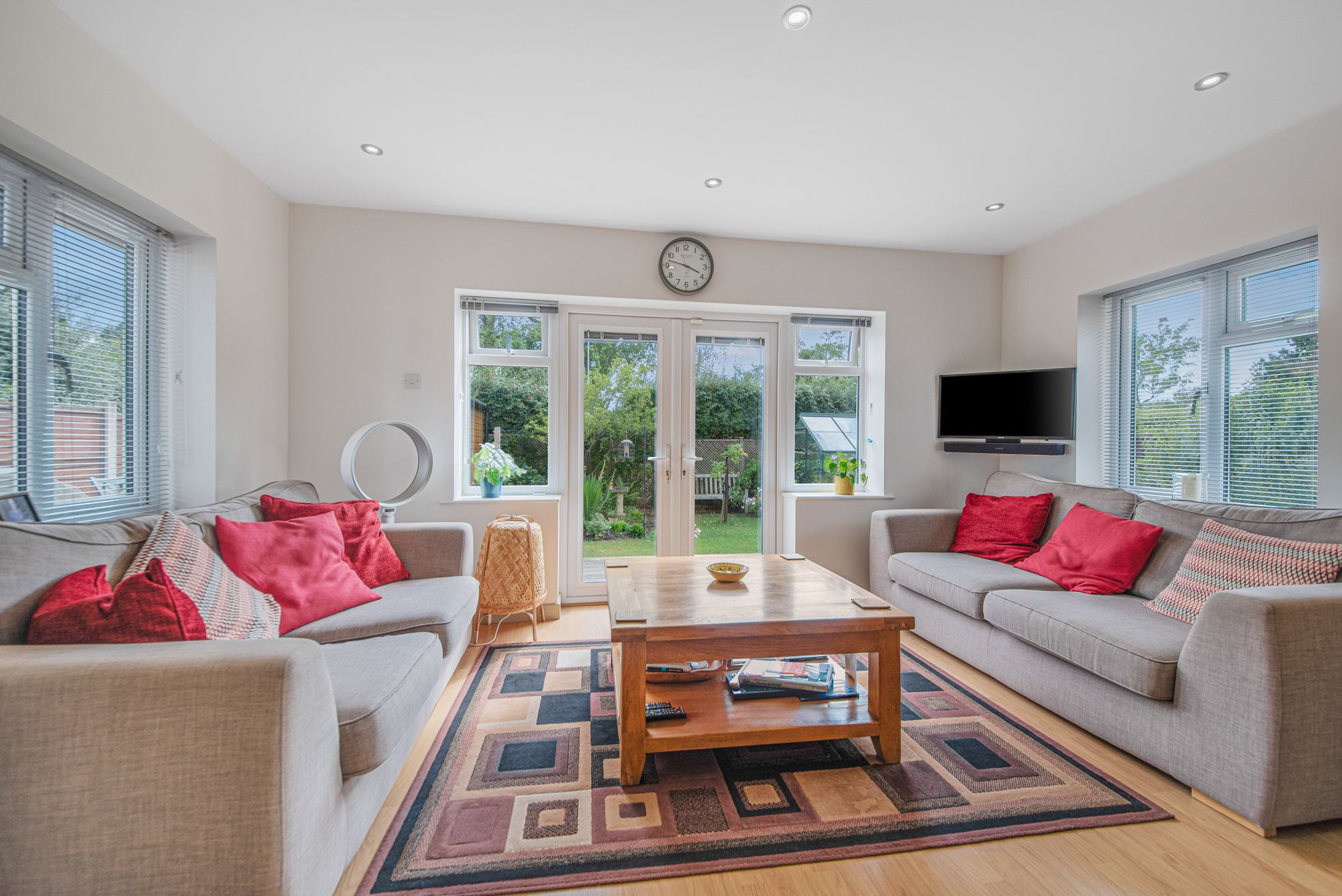 2 bed detached bungalow for sale in Orchard Drive, Pershore  - Property Image 3