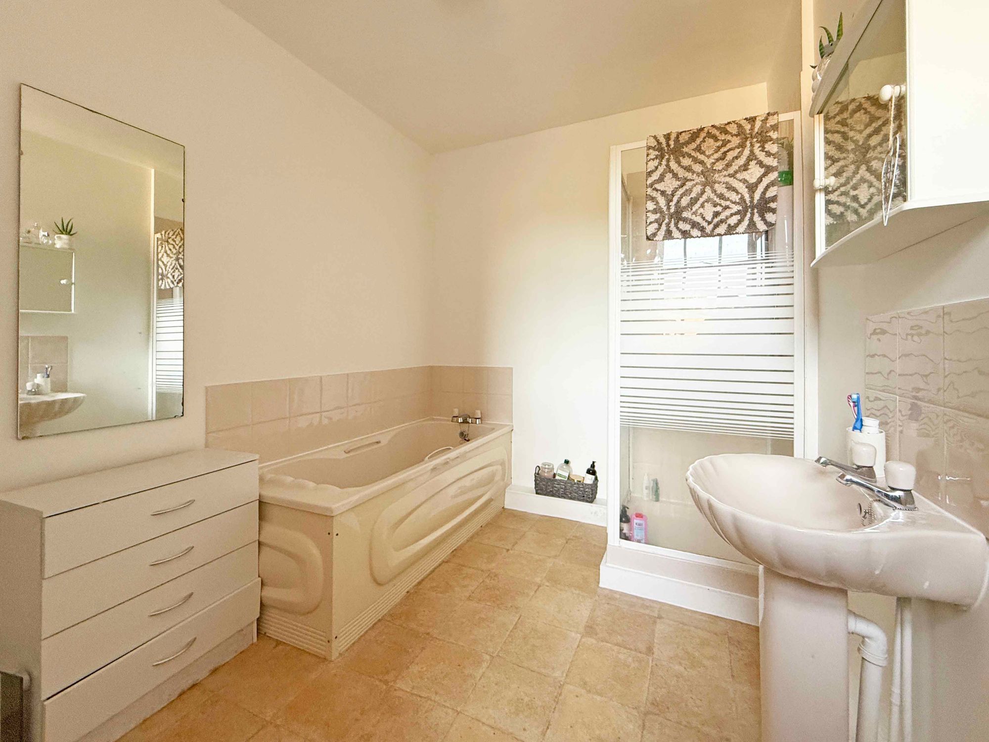 3 bed flat to rent in Bridge Street, Pershore  - Property Image 7