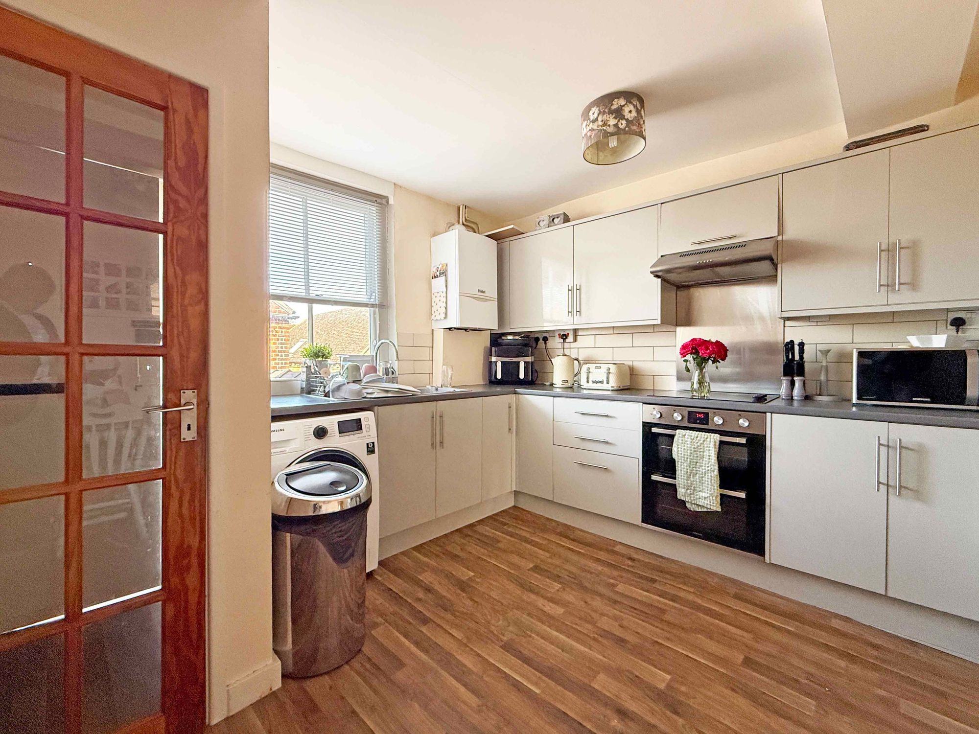 3 bed flat to rent in Bridge Street, Pershore  - Property Image 3