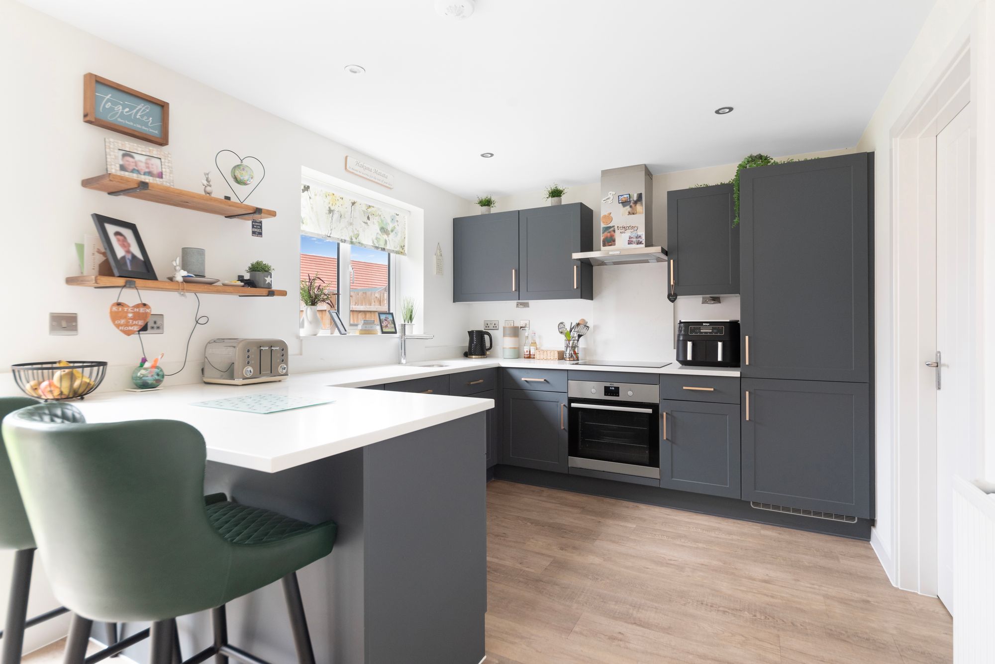 3 bed detached house for sale in Jubileum Crescent, Pershore  - Property Image 2