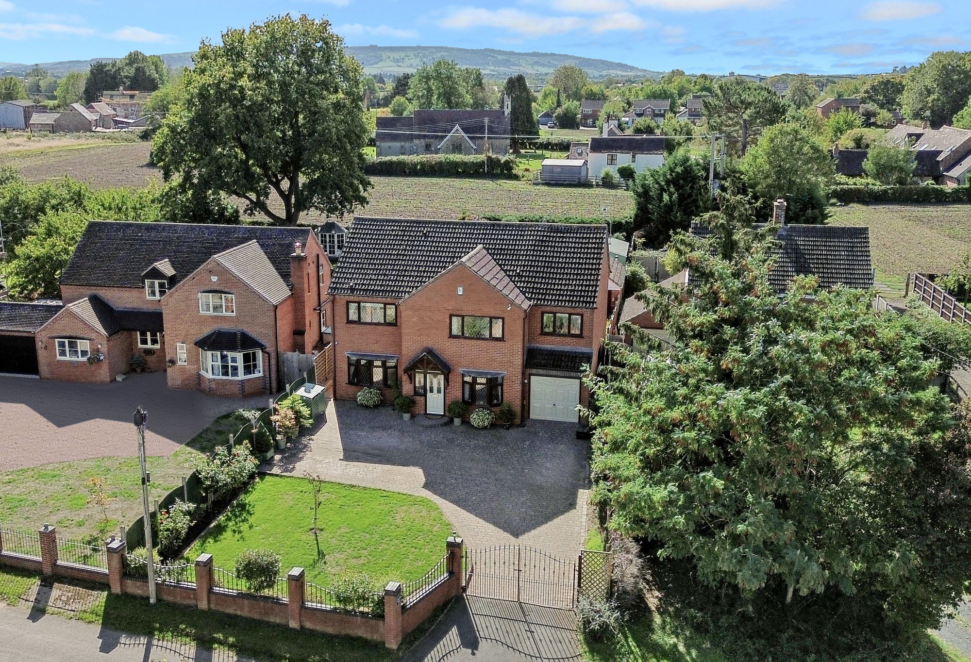 4 bed detached house for sale in Owletts End, Pershore, WR10