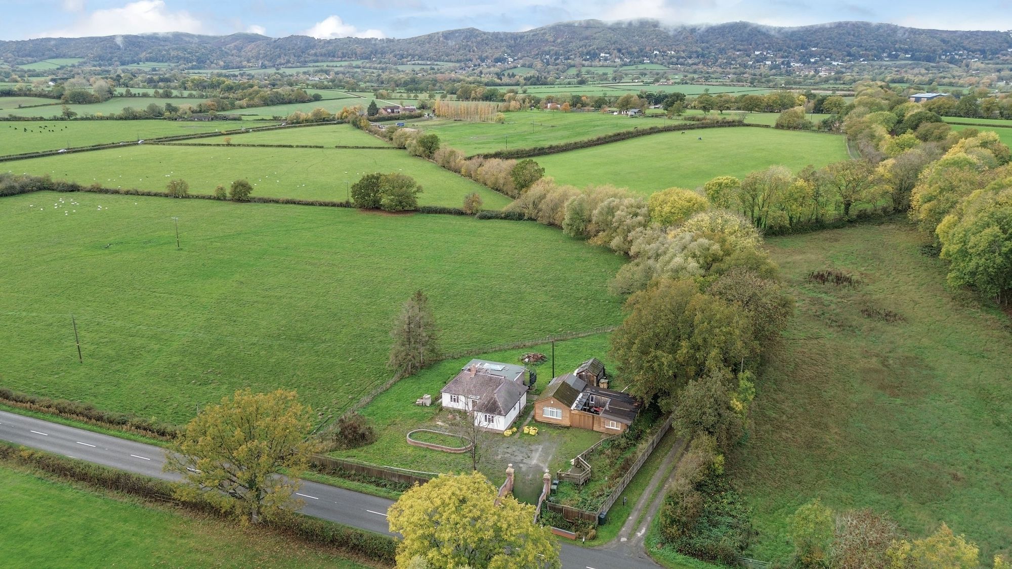 3 bed detached bungalow for sale in Welland, Malvern - Property Image 1