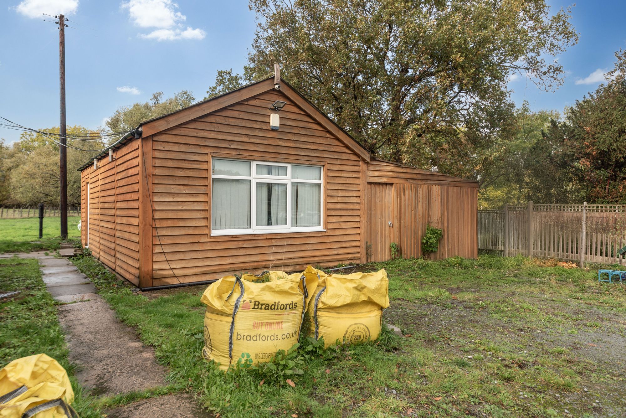 3 bed detached bungalow for sale in Welland, Malvern 5