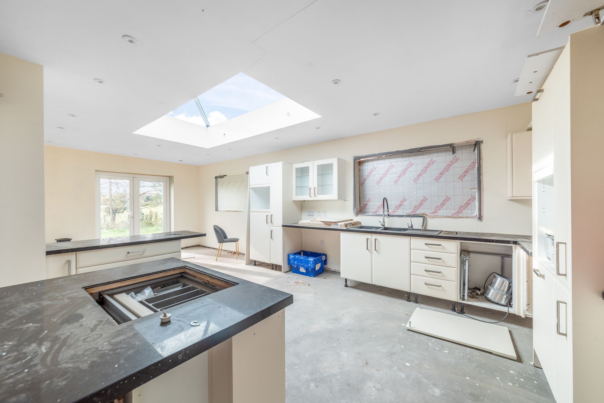 3 bed detached bungalow for sale in Welland, Malvern 3