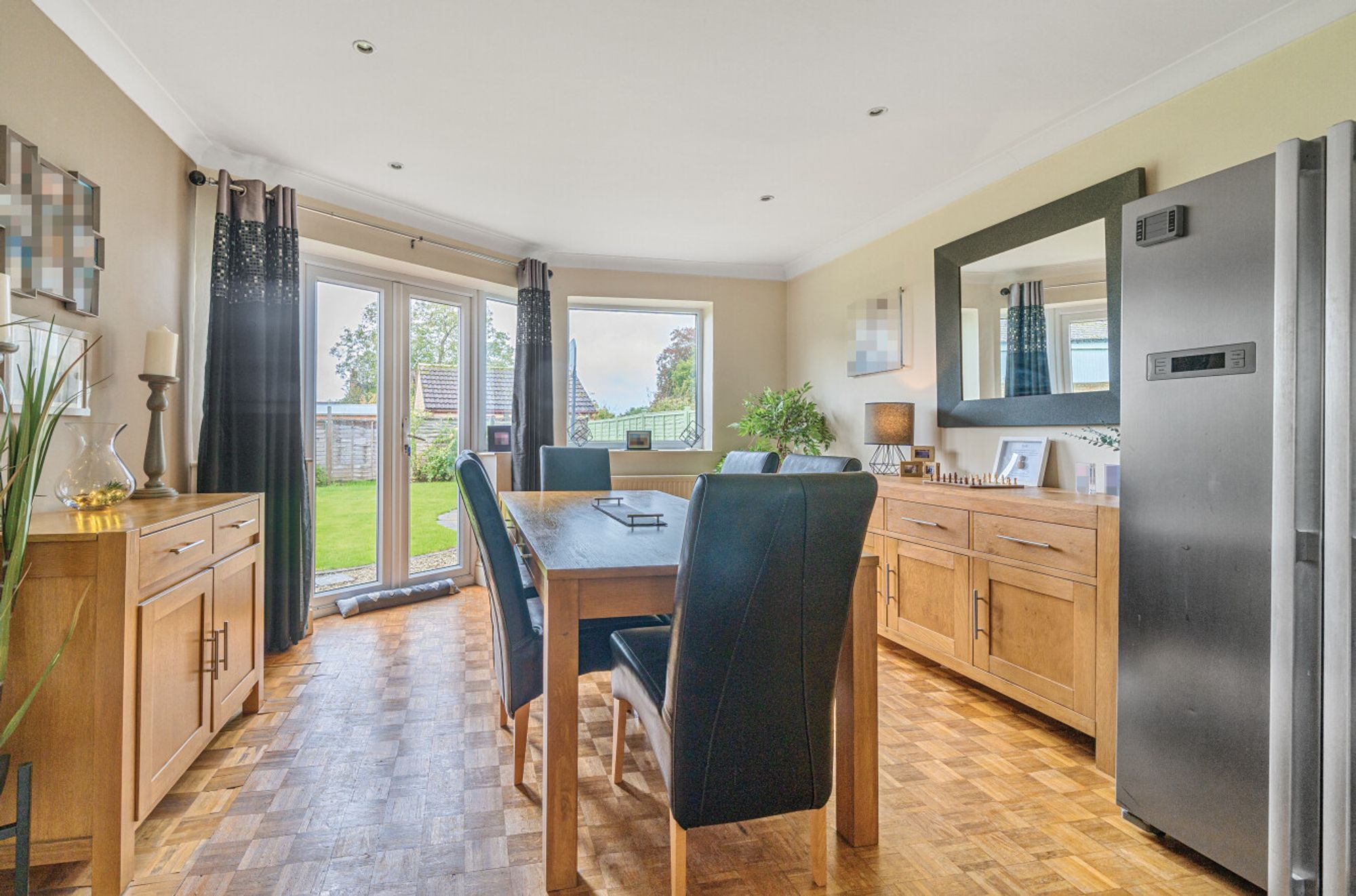 4 bed detached house for sale in Oak Gardens, Tewkesbury  - Property Image 5