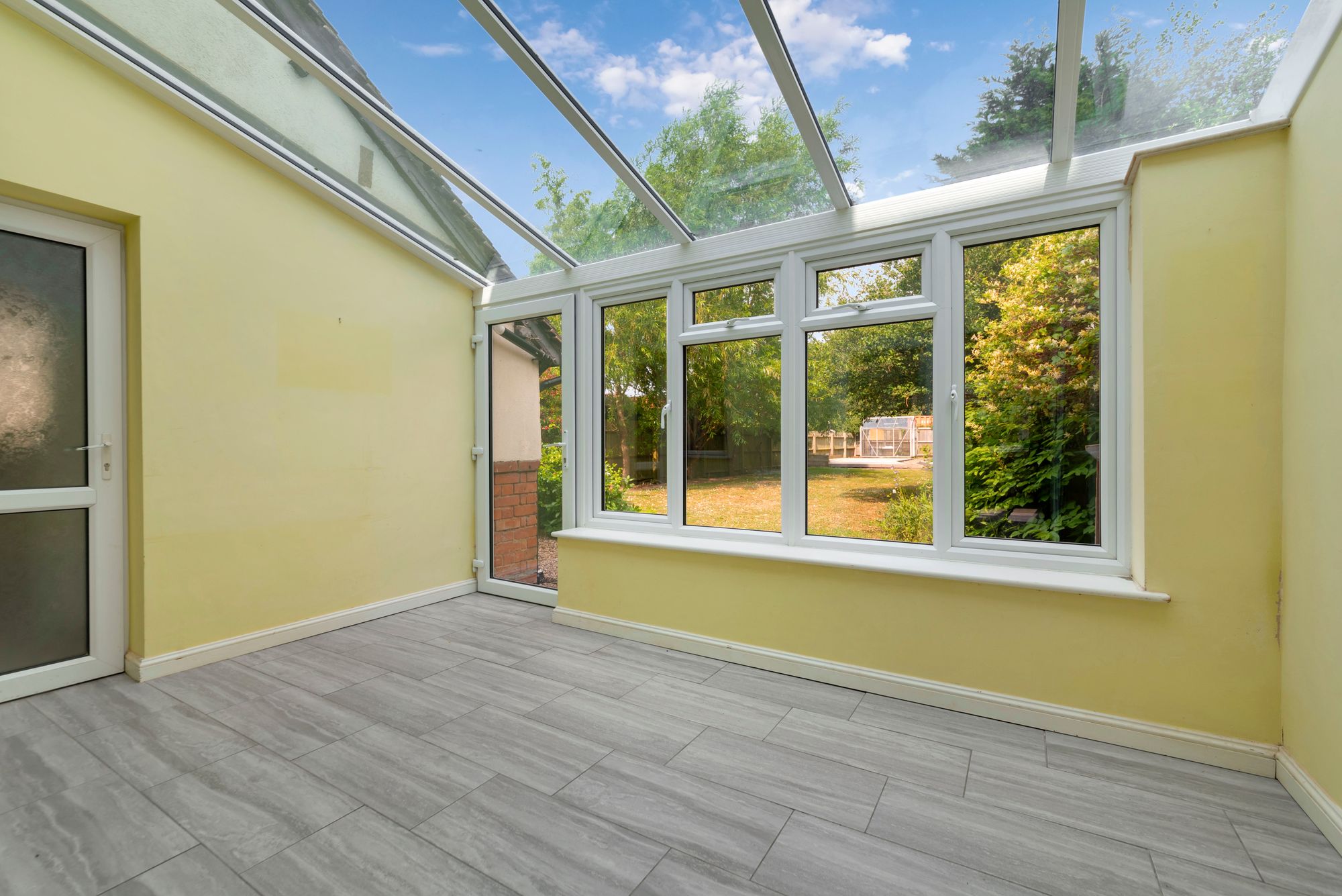 3 bed semi-detached house for sale in Stonebow Road, Pershore  - Property Image 6