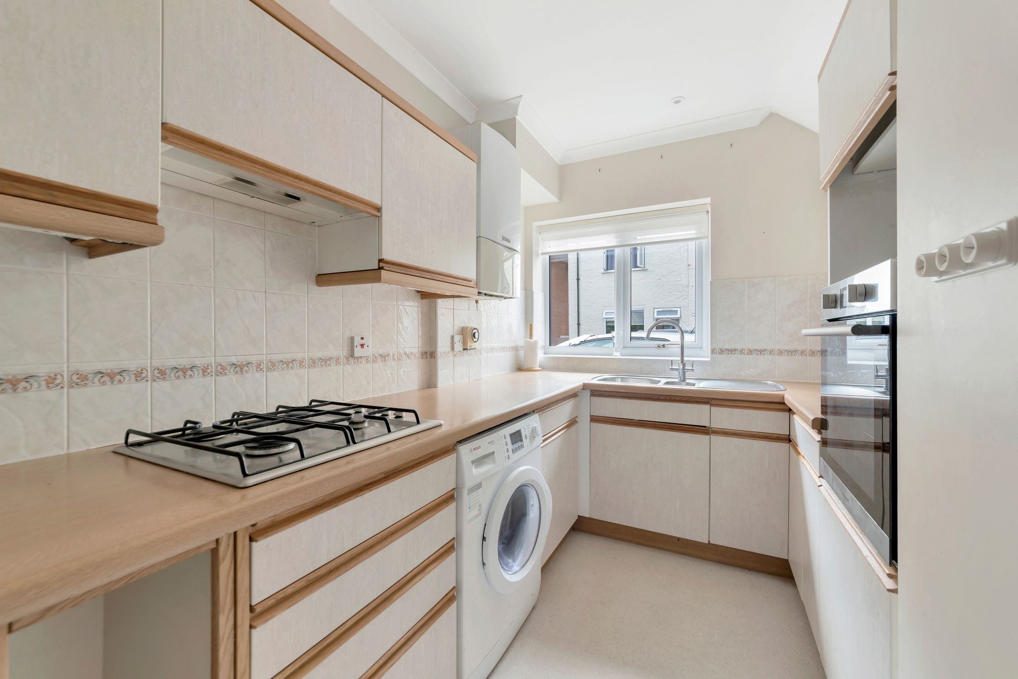 1 bed semi-detached bungalow for sale in Weir Gardens, Pershore  - Property Image 5