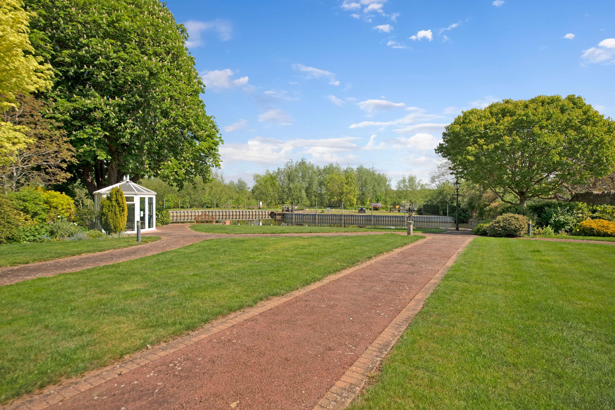 1 bed semi-detached bungalow for sale in Weir Gardens, Pershore  - Property Image 14