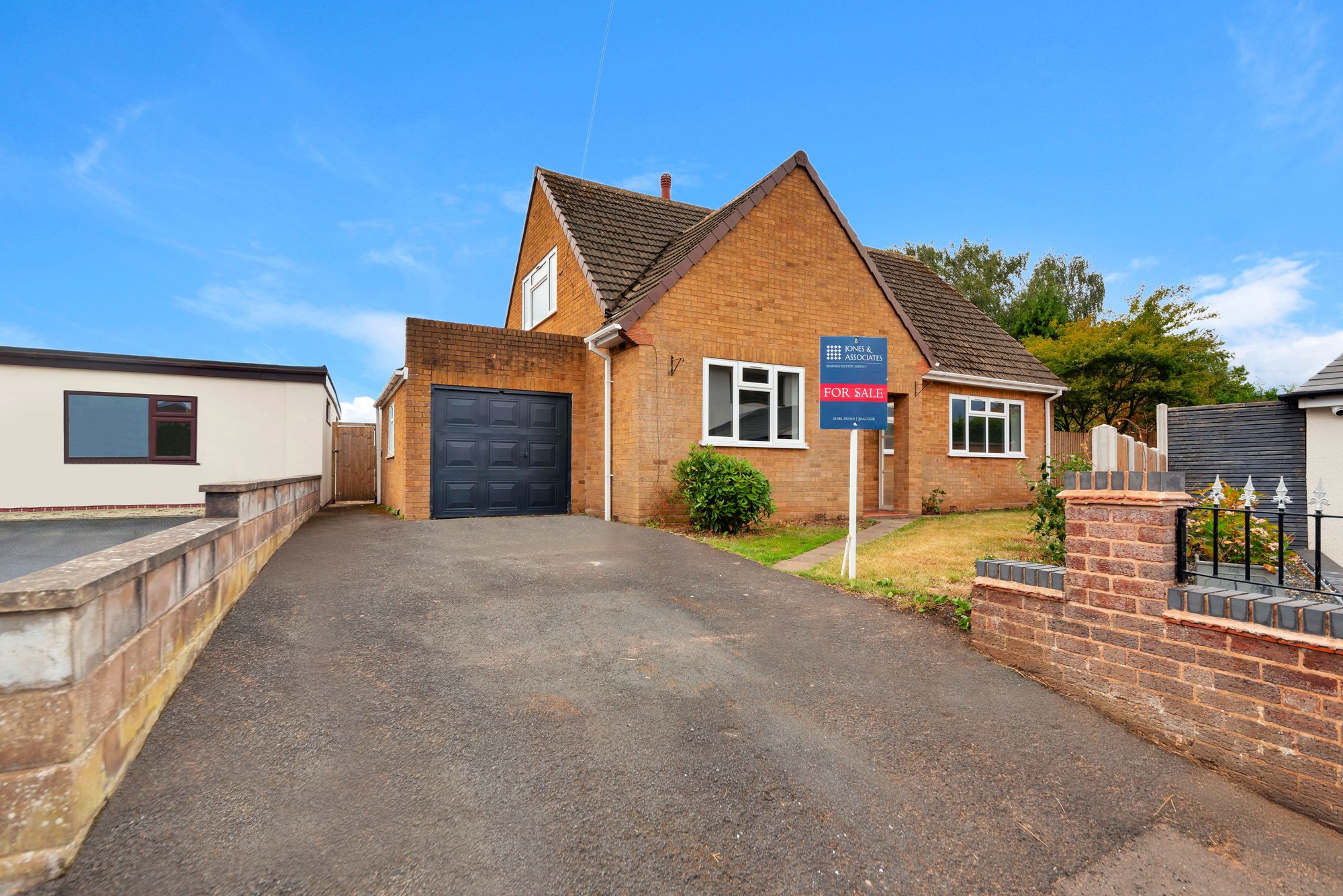 4 bed detached bungalow for sale in Woodbury Road North, Stourport-On-Severn, DY13