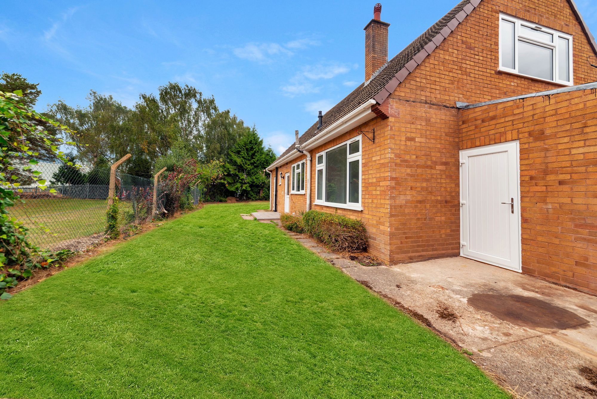4 bed detached bungalow for sale in Woodbury Road North, Stourport-On-Severn 16