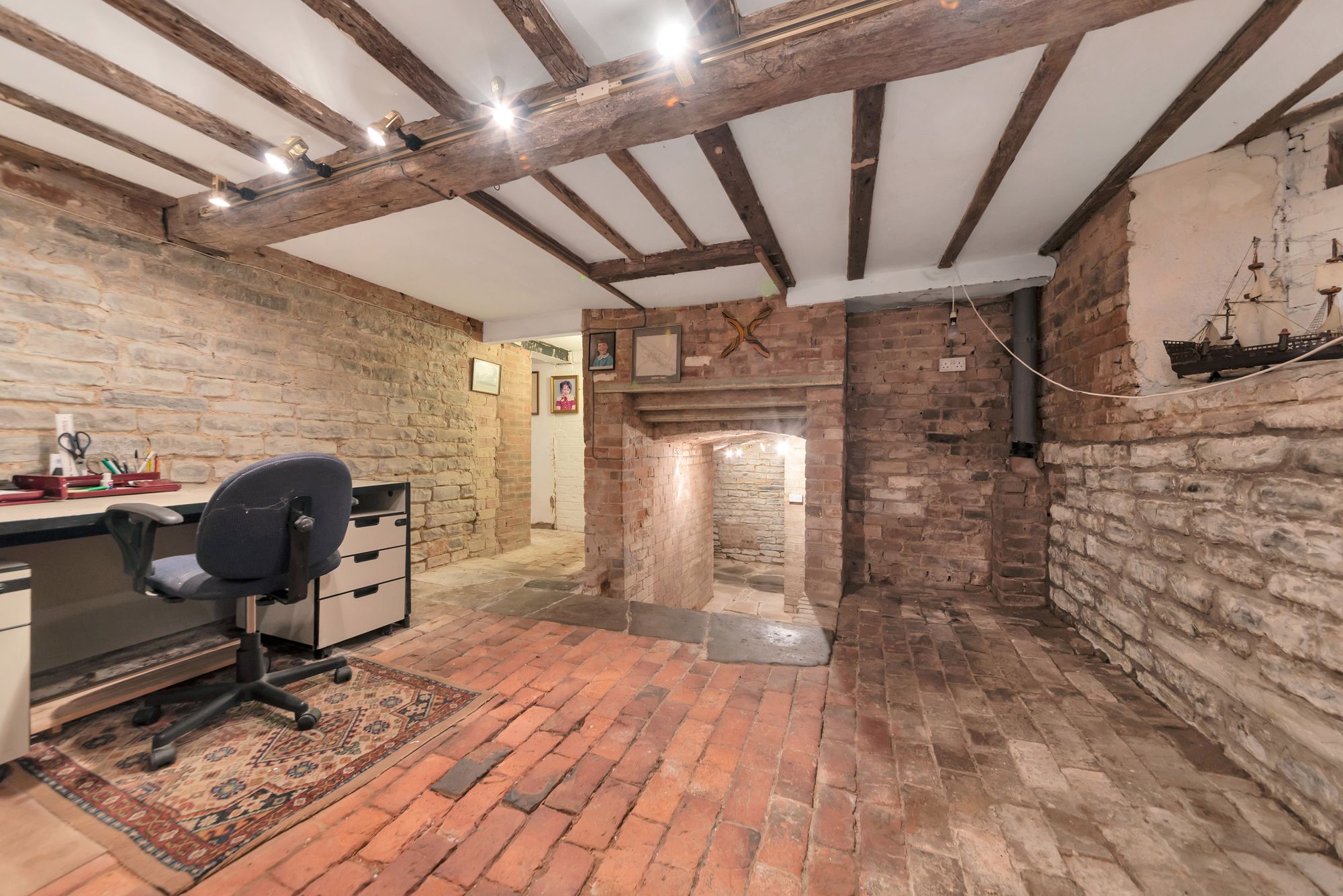 4 bed semi-detached house for sale in Top Street, Pershore 10