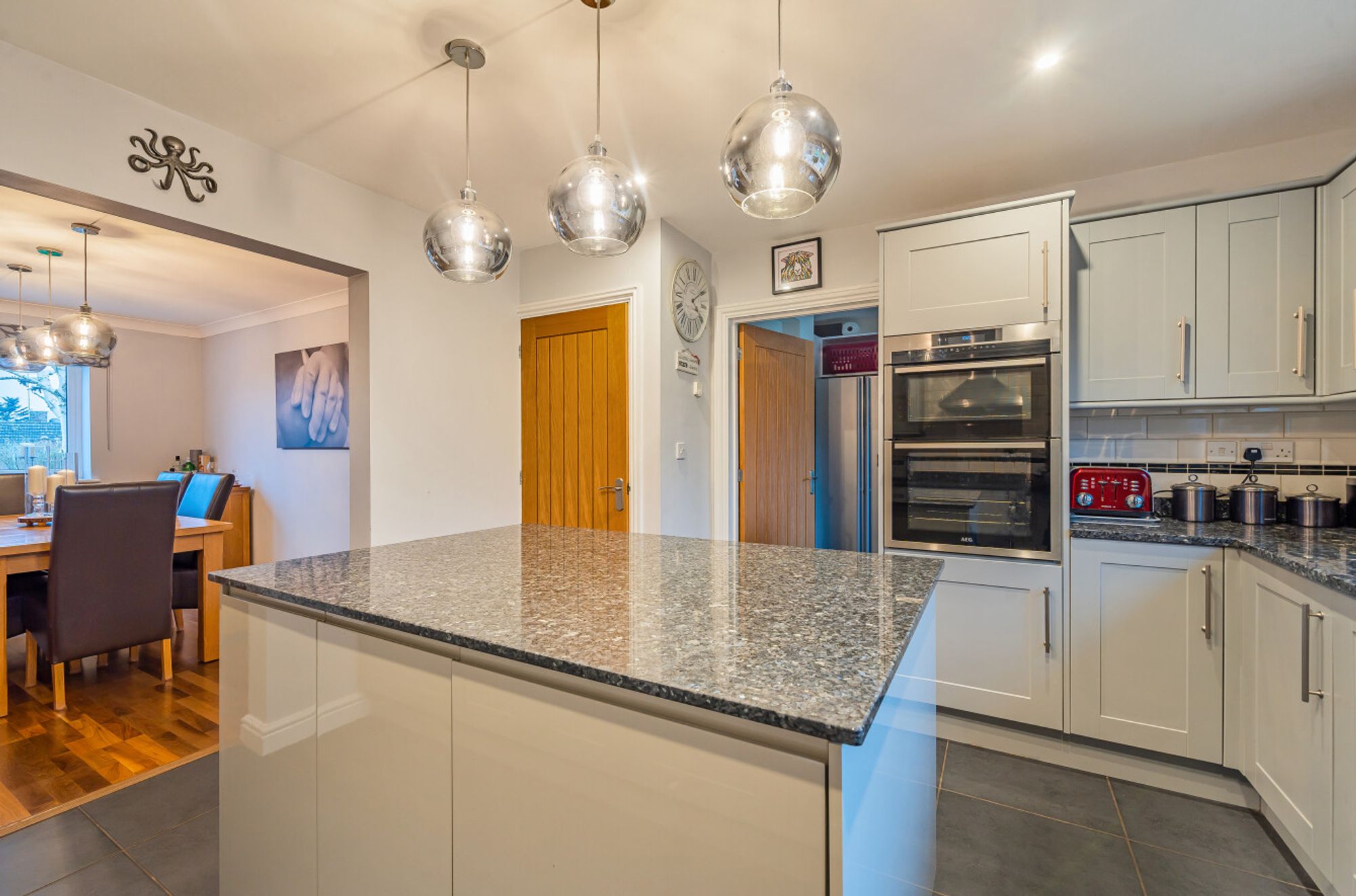 3 bed detached house for sale in Brutons Orchard, Worcester  - Property Image 5