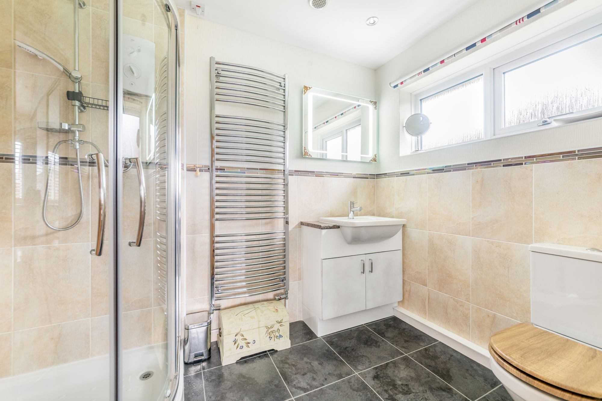 3 bed detached bungalow for sale in Great Comberton, Pershore 17