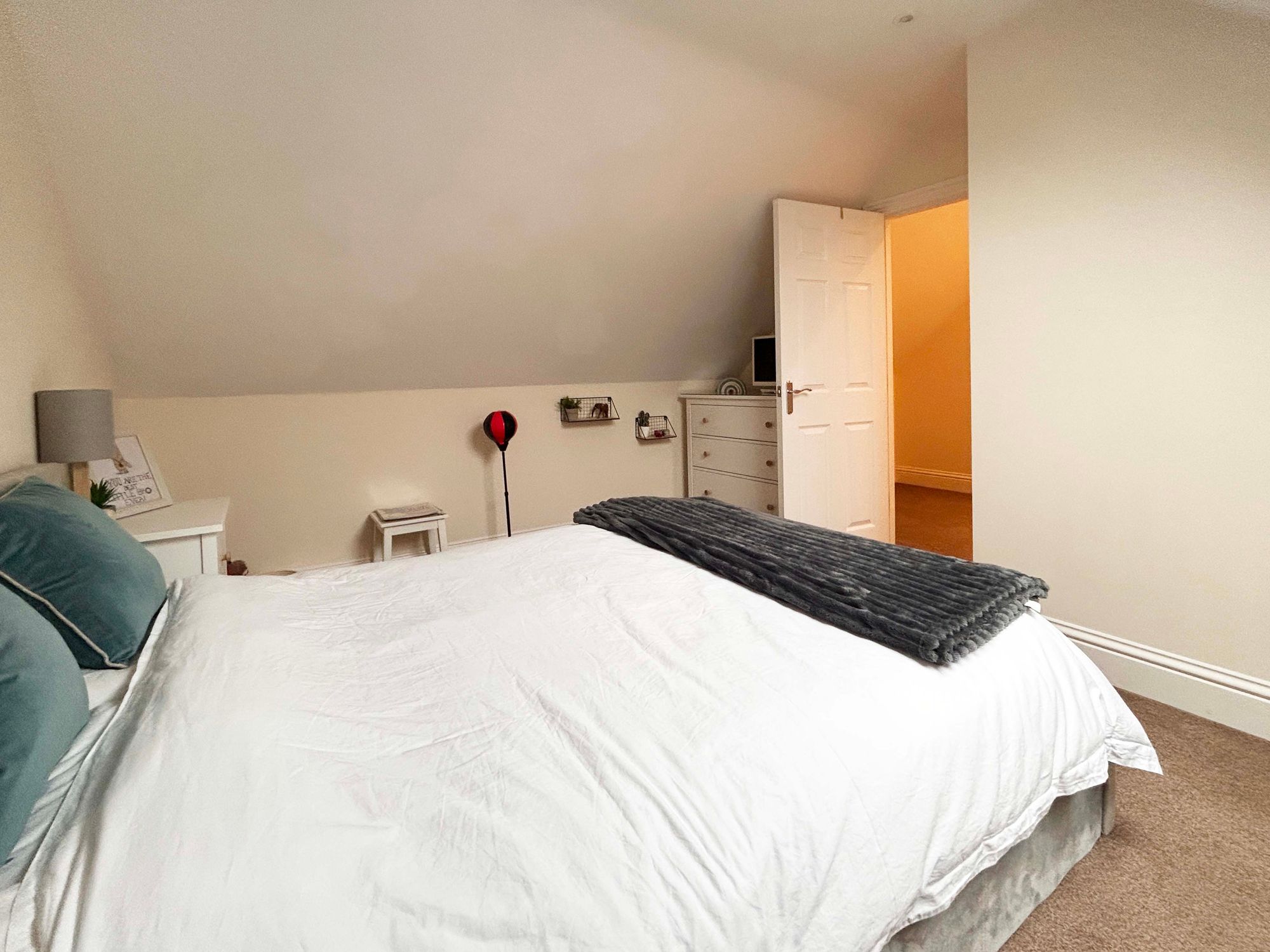 3 bed flat to rent in Worcester Road, Pershore  - Property Image 8