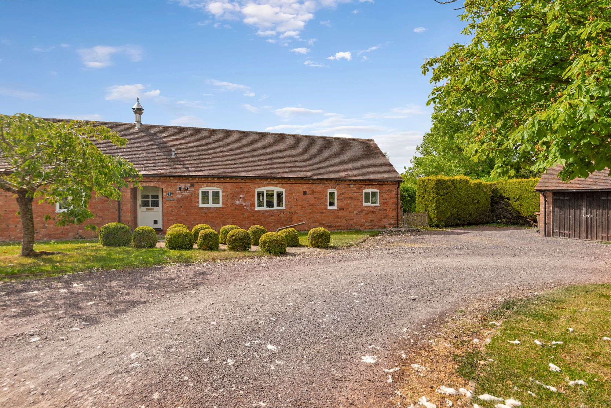 3 bed barn for sale in Woodmancote, Worcester  - Property Image 16