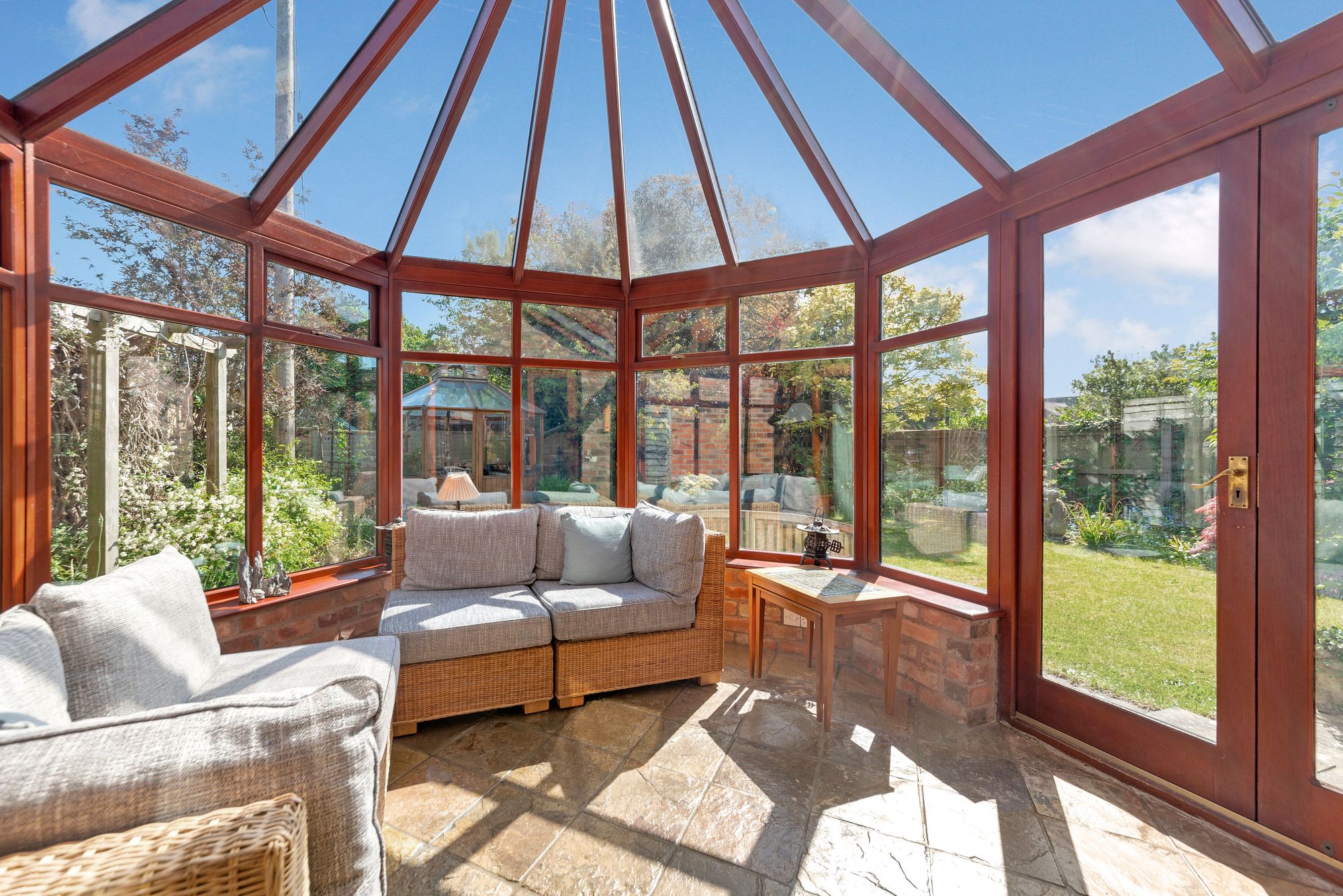 4 bed detached house for sale in Lazy Lane, Pershore 2