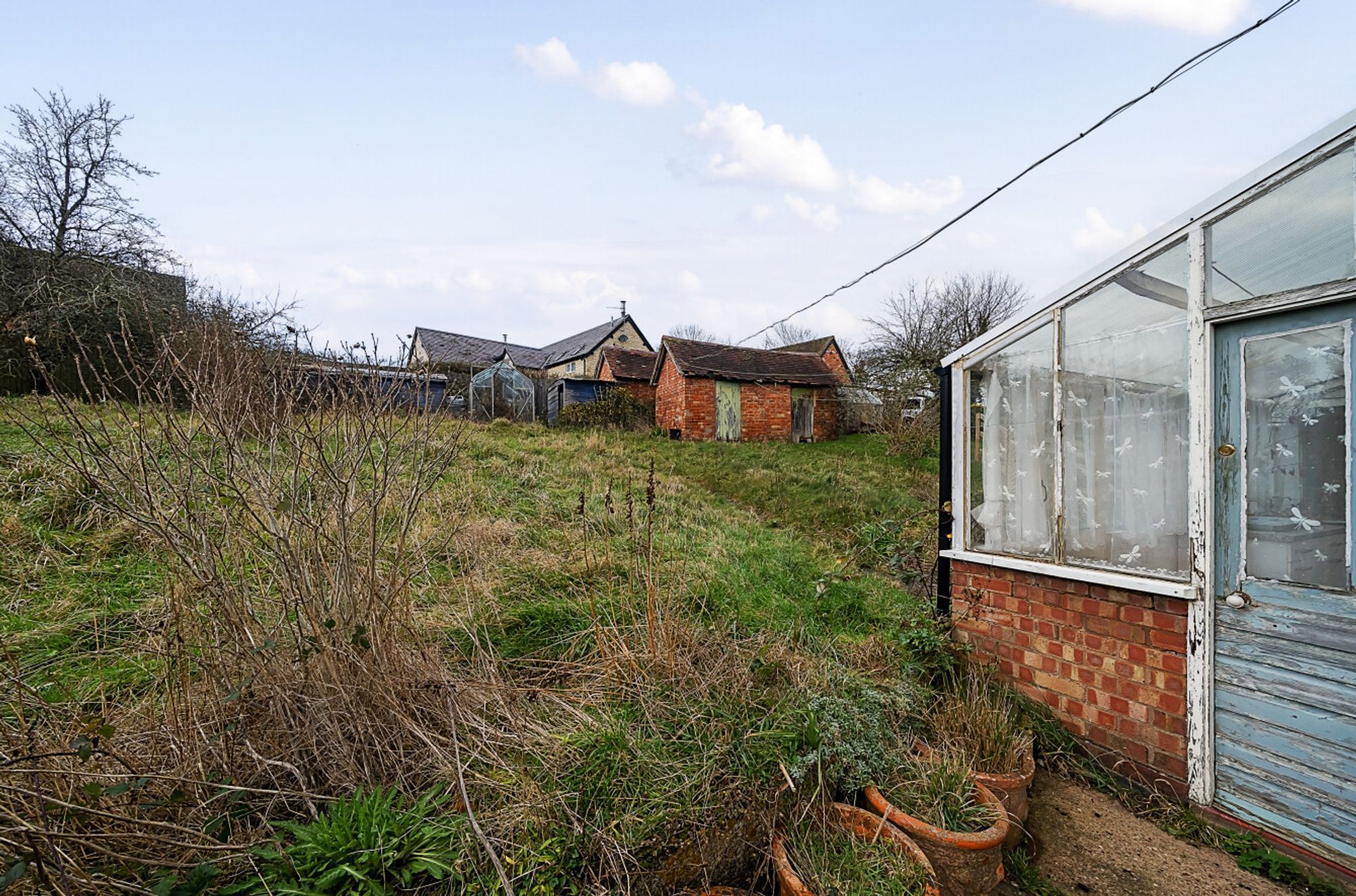 2 bed semi-detached house for sale in Combrook, Warwick  - Property Image 10